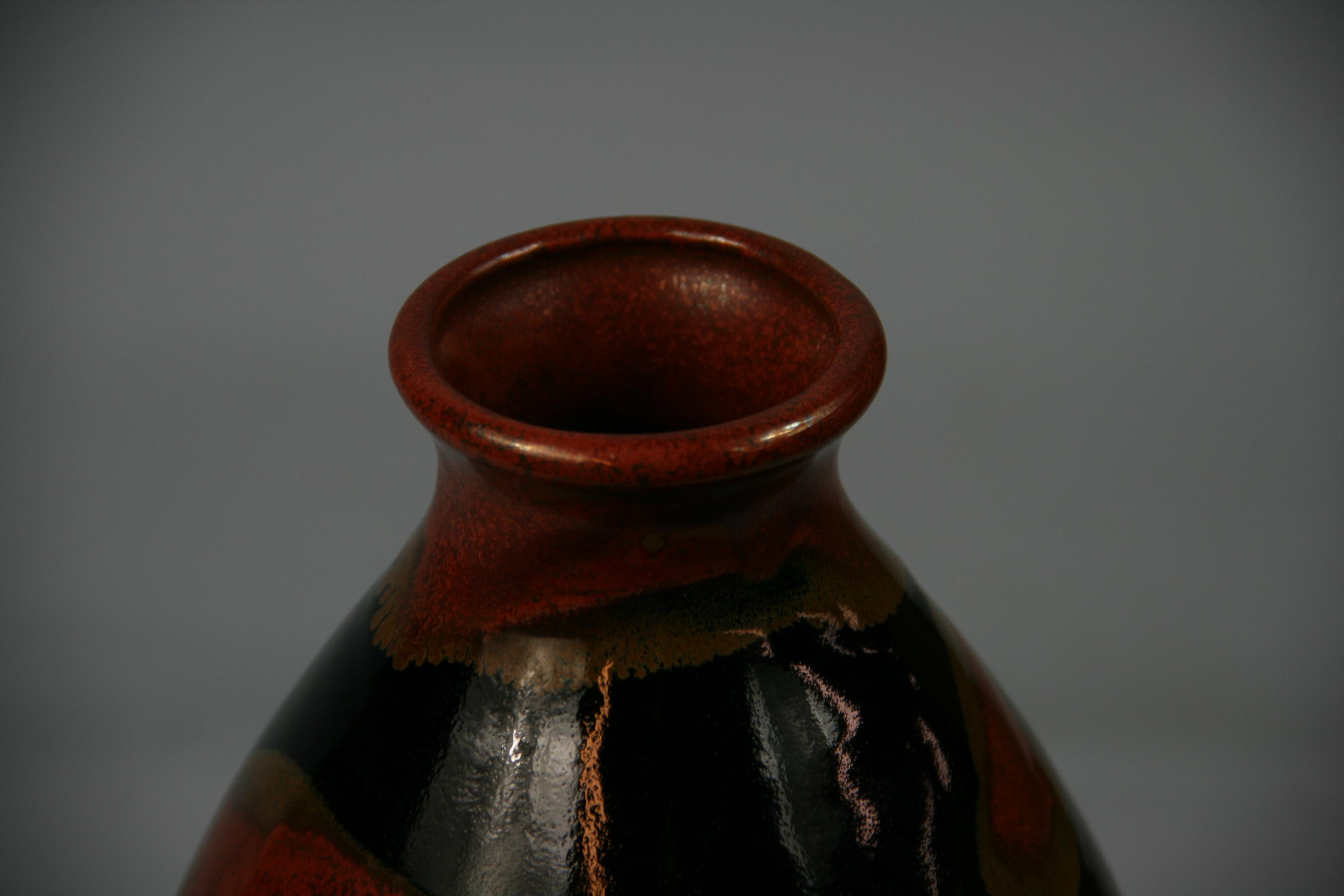 Japanese Artist Made Glazed Ceramic Vase For Sale 1