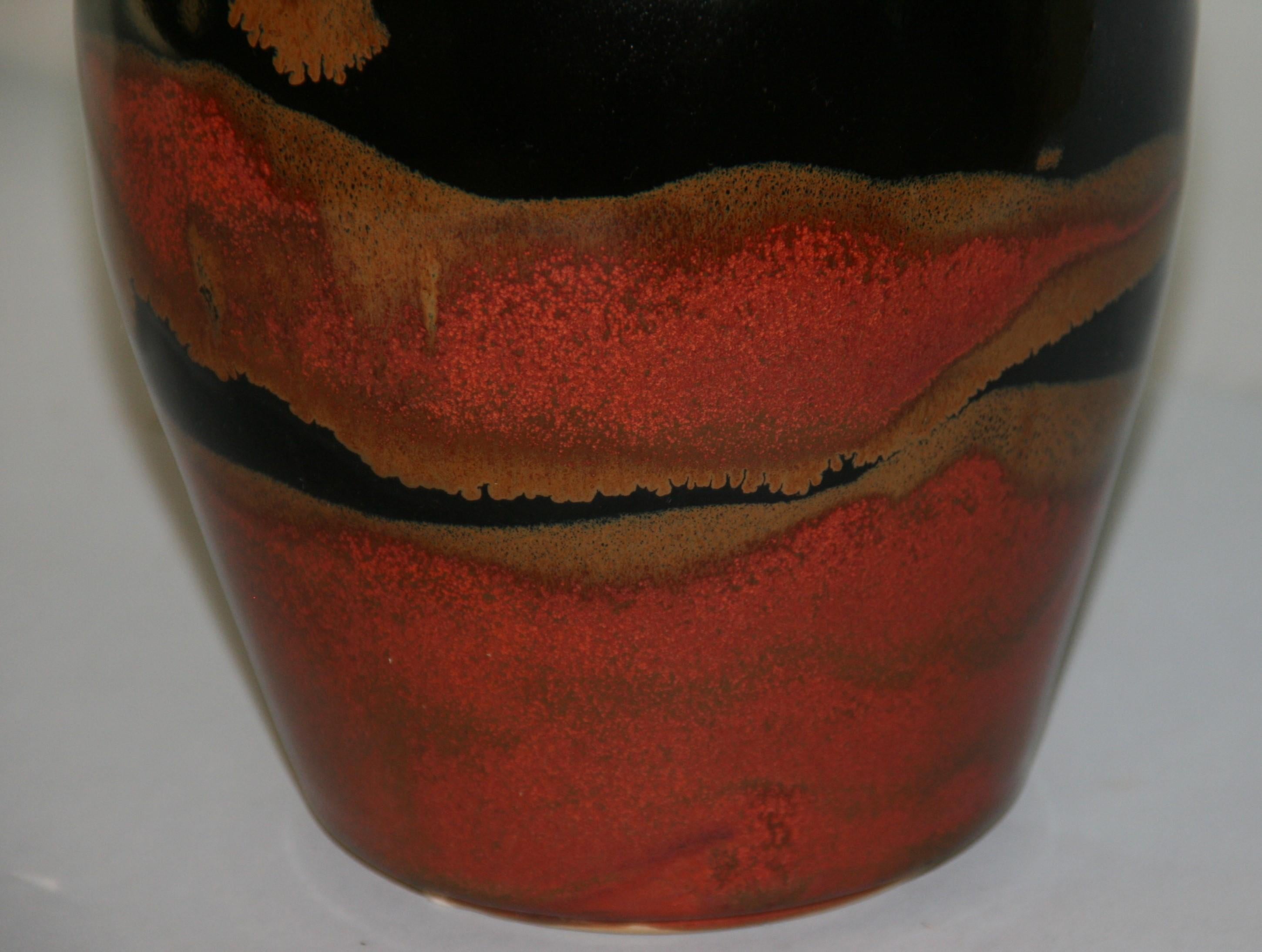 Vaso in ceramica smaltata realizzato da un artista giapponese in vendita 2