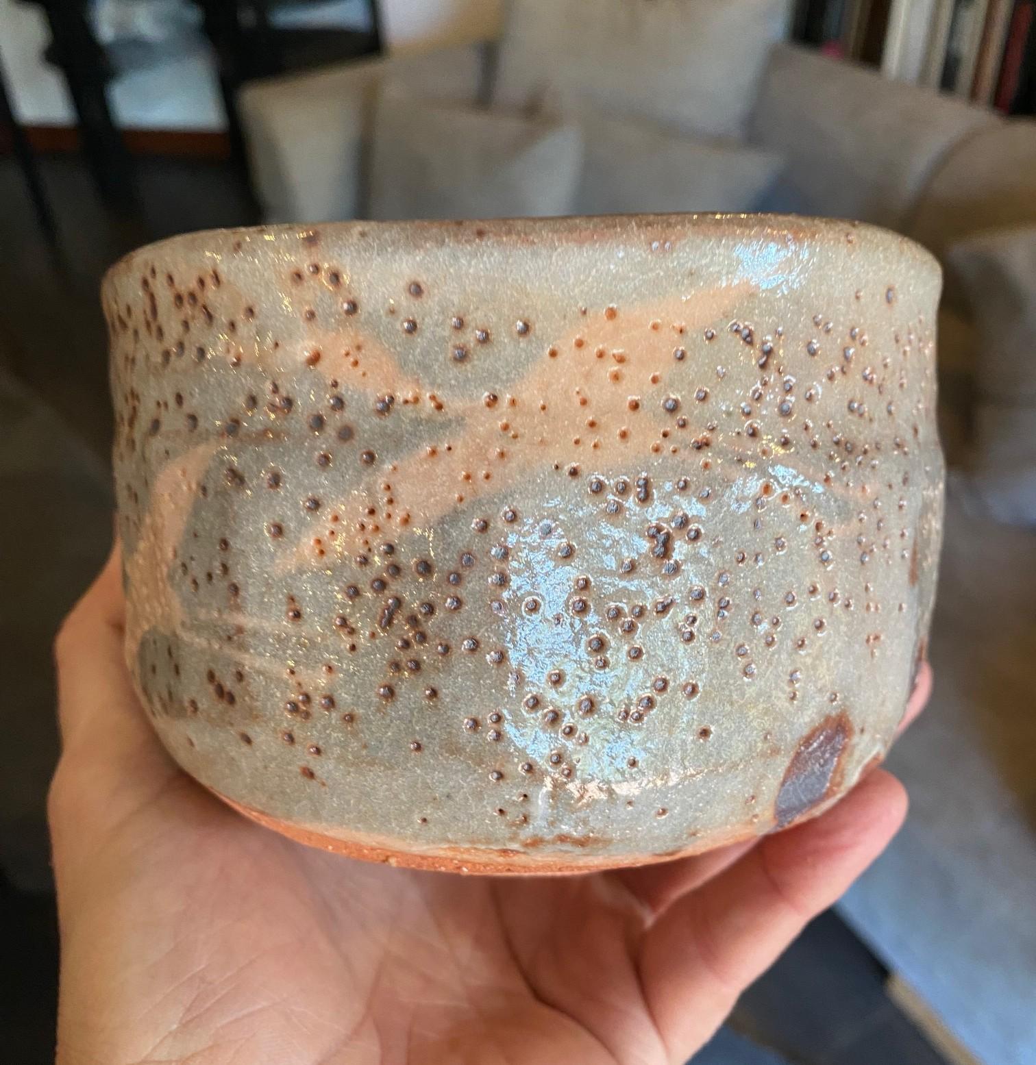Japanese Asian Antique Shino Yaki Ware Studio Pottery Wabi-Sabi Chawan Tea Bowl For Sale 10