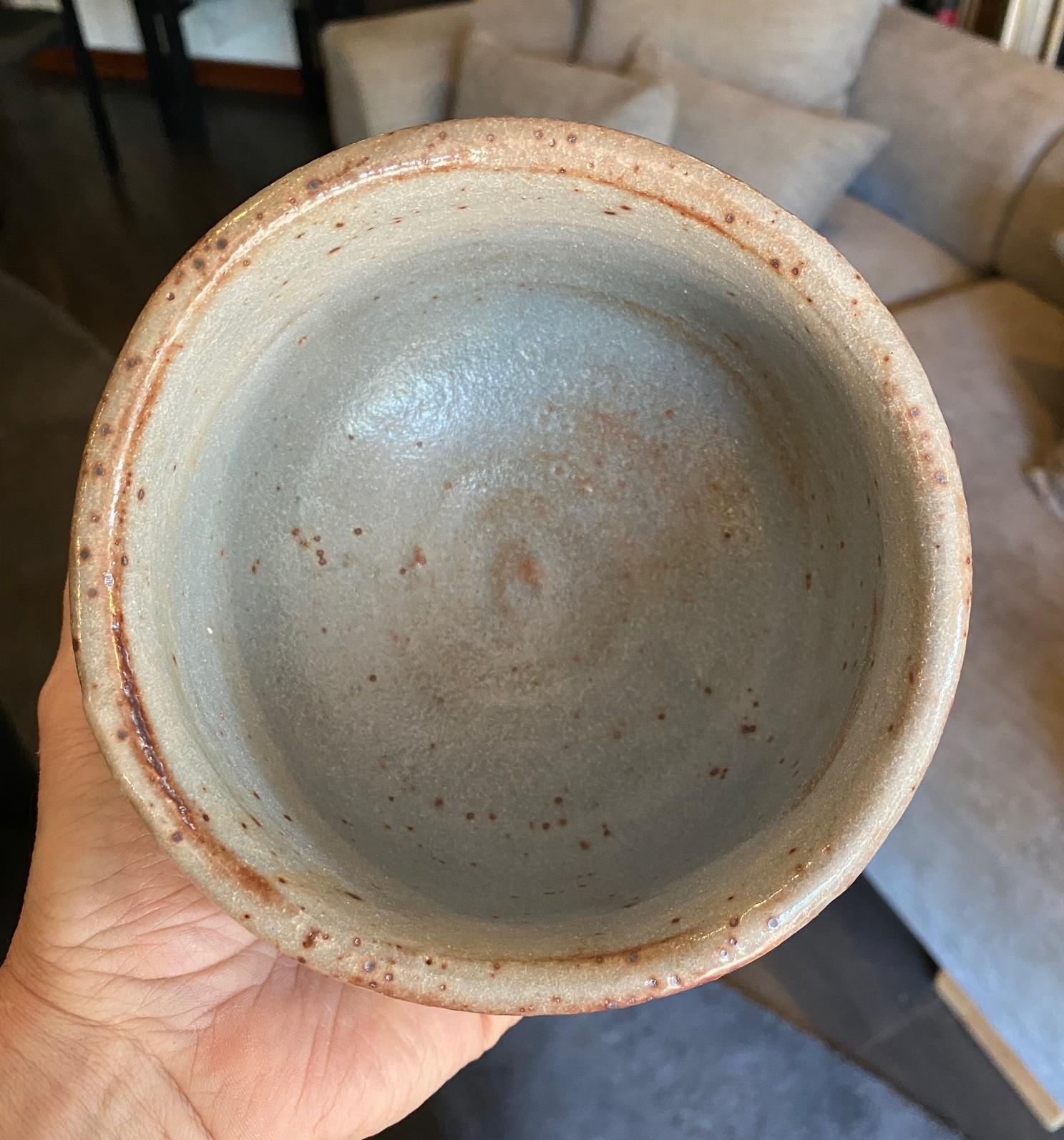 Japanese Asian Antique Shino Yaki Ware Studio Pottery Wabi-Sabi Chawan Tea Bowl For Sale 11