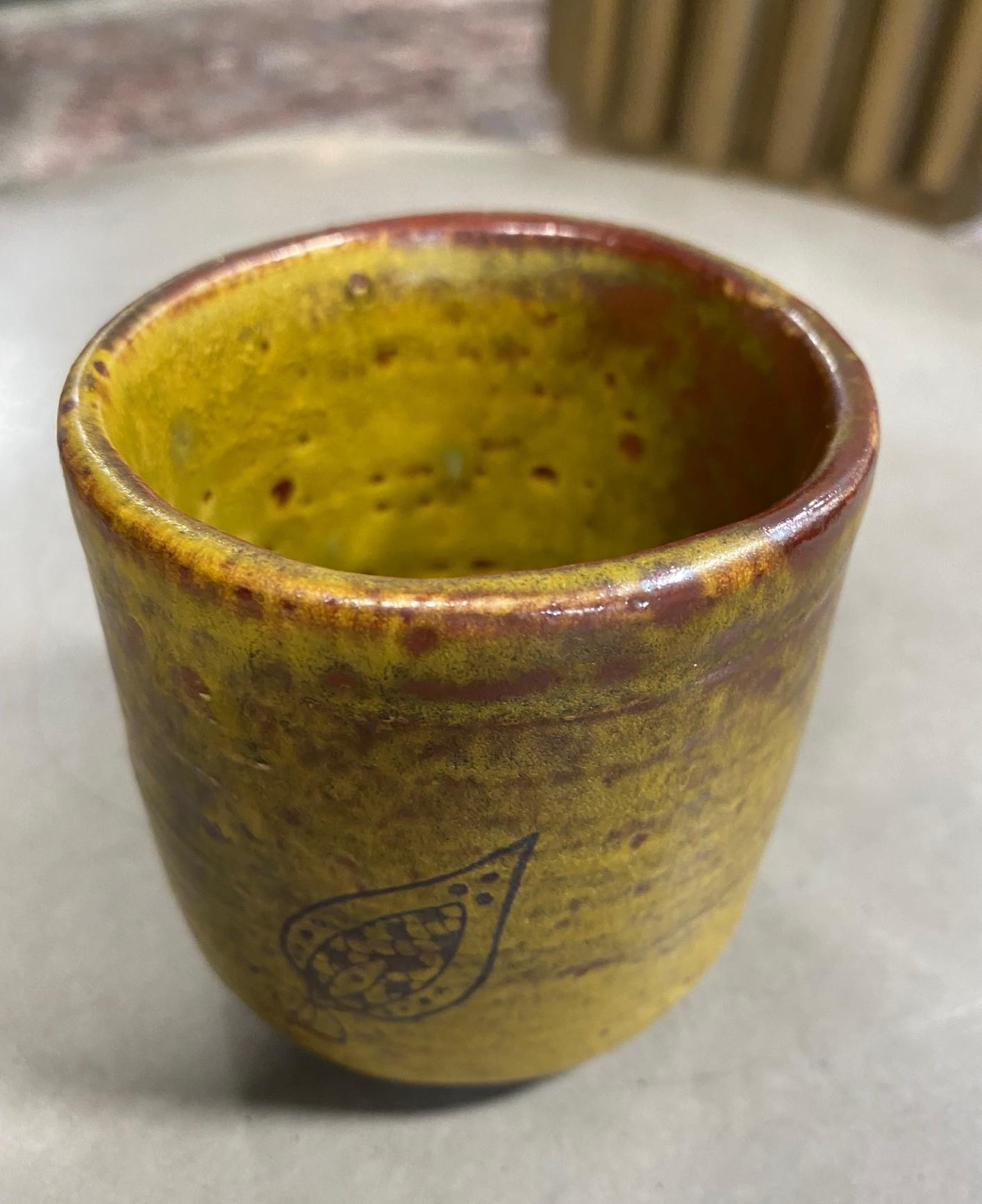 Japanese Asian Artisan Glazed Pottery Mingei Folk Art Wabi-Sabi Yunomi Teacup For Sale 2
