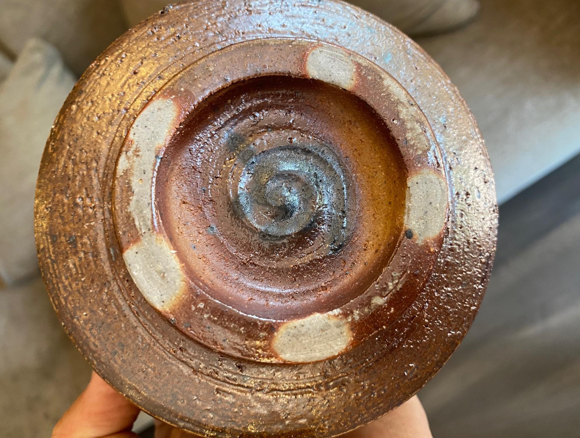 Tazón de té Chawan de cerámica asiática japonesa Bizen Yaki Wabi-Sabi Studio Pottery en venta 7