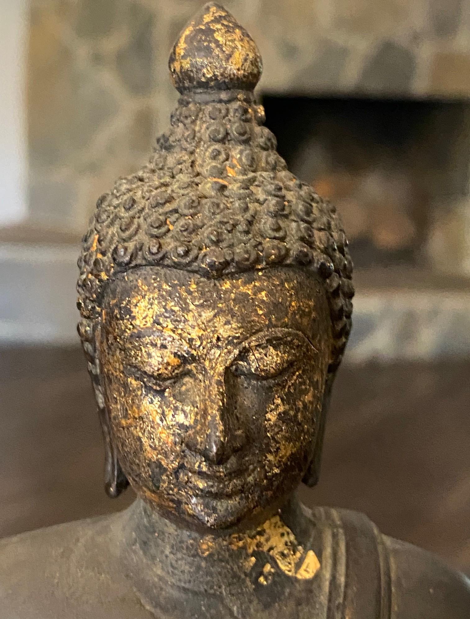 Escultura Estatua Japonesa Asiática Meiji Buda Sentado Amida Nyorai Bronce y Dorado Japonés en venta