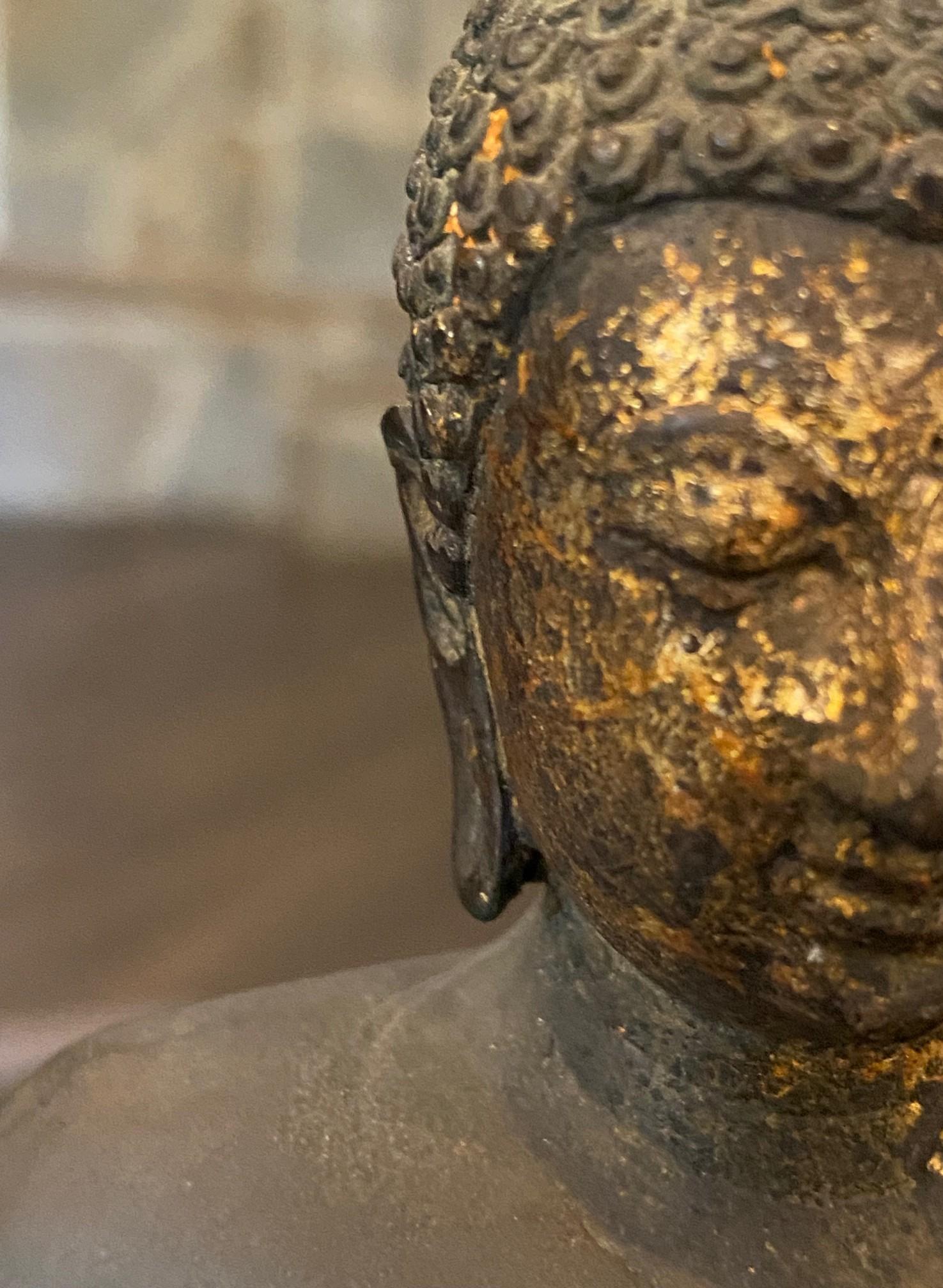 Escultura Estatua Japonesa Asiática Meiji Buda Sentado Amida Nyorai Bronce y Dorado en Bueno estado para la venta en Studio City, CA