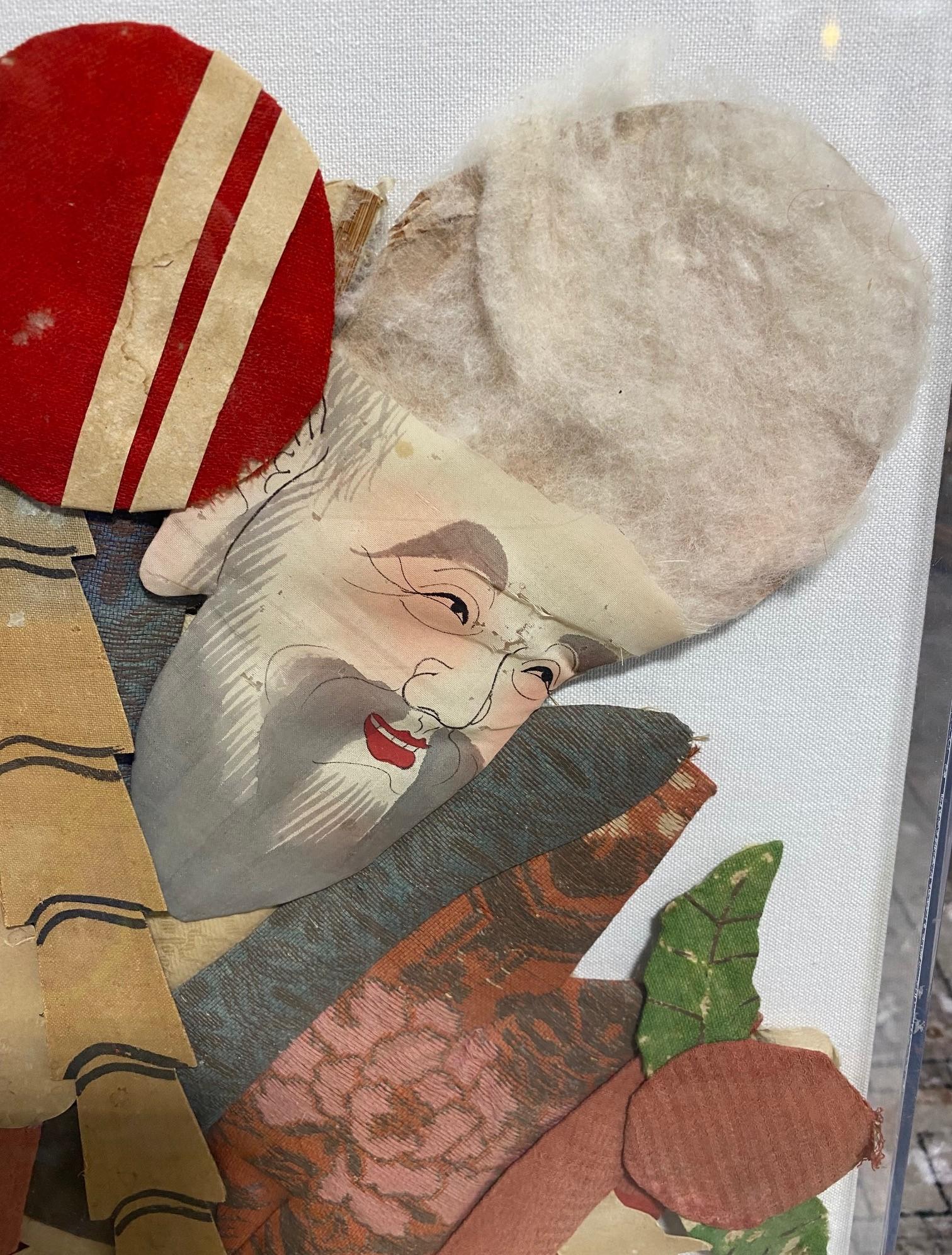 Showa Poupée de marionnette asiatique japonaise en textile pressé encadrée de vieux moine en vente