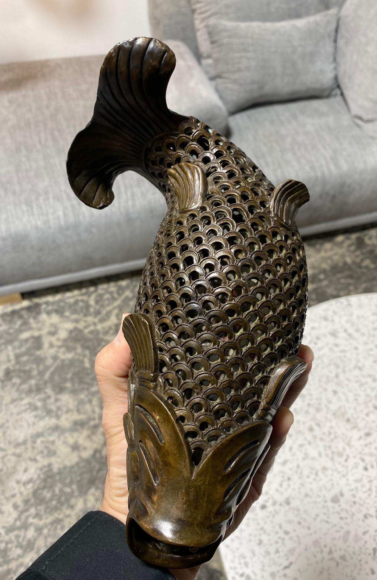 Japanese Asian Showa Period Bronze Koi Carp Fish Sculpture For Sale 7