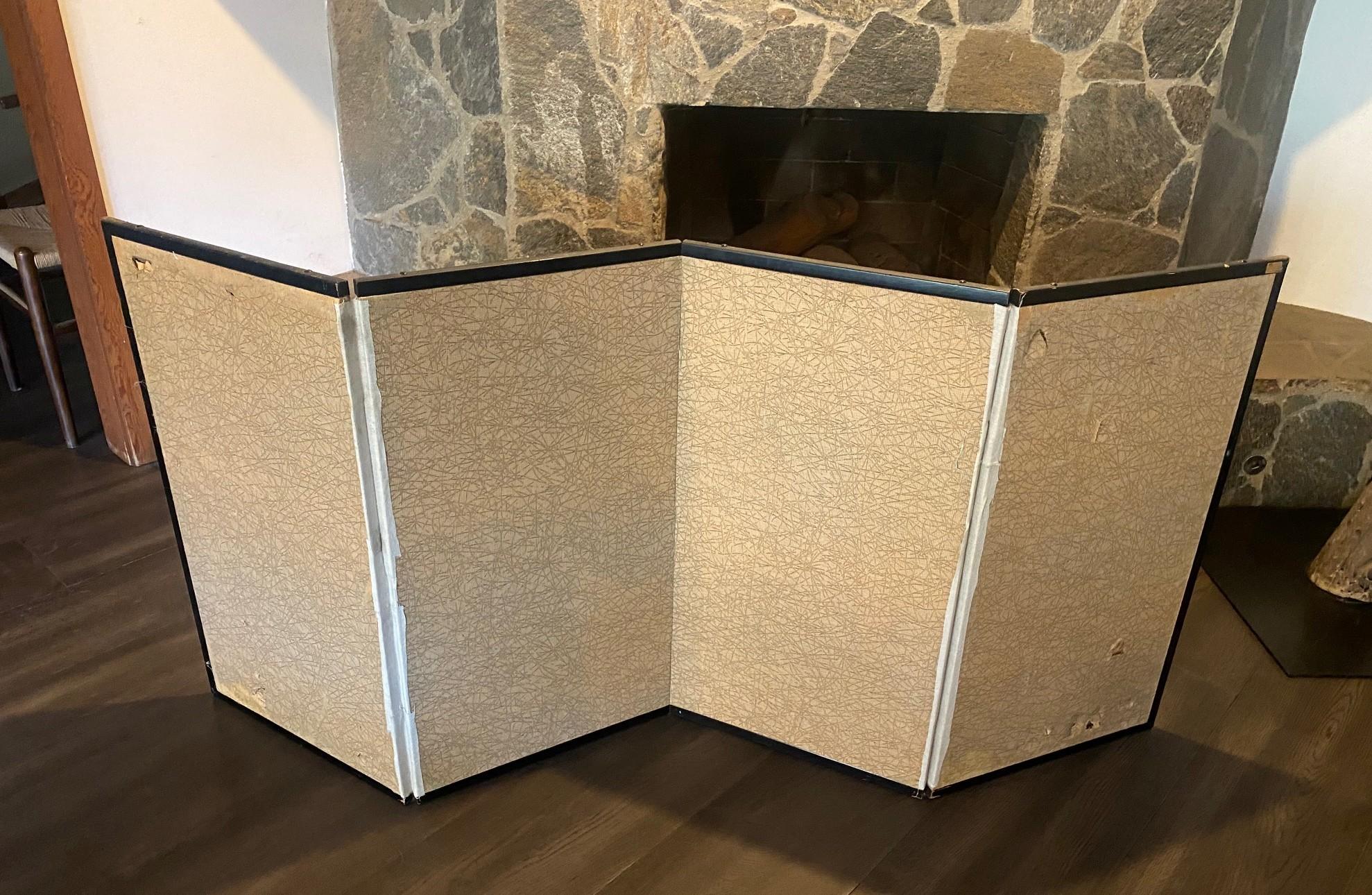 Paravento giapponese asiatico firmato a quattro pannelli Foldes Byobu con paesaggio di carpe Koi in vendita 9