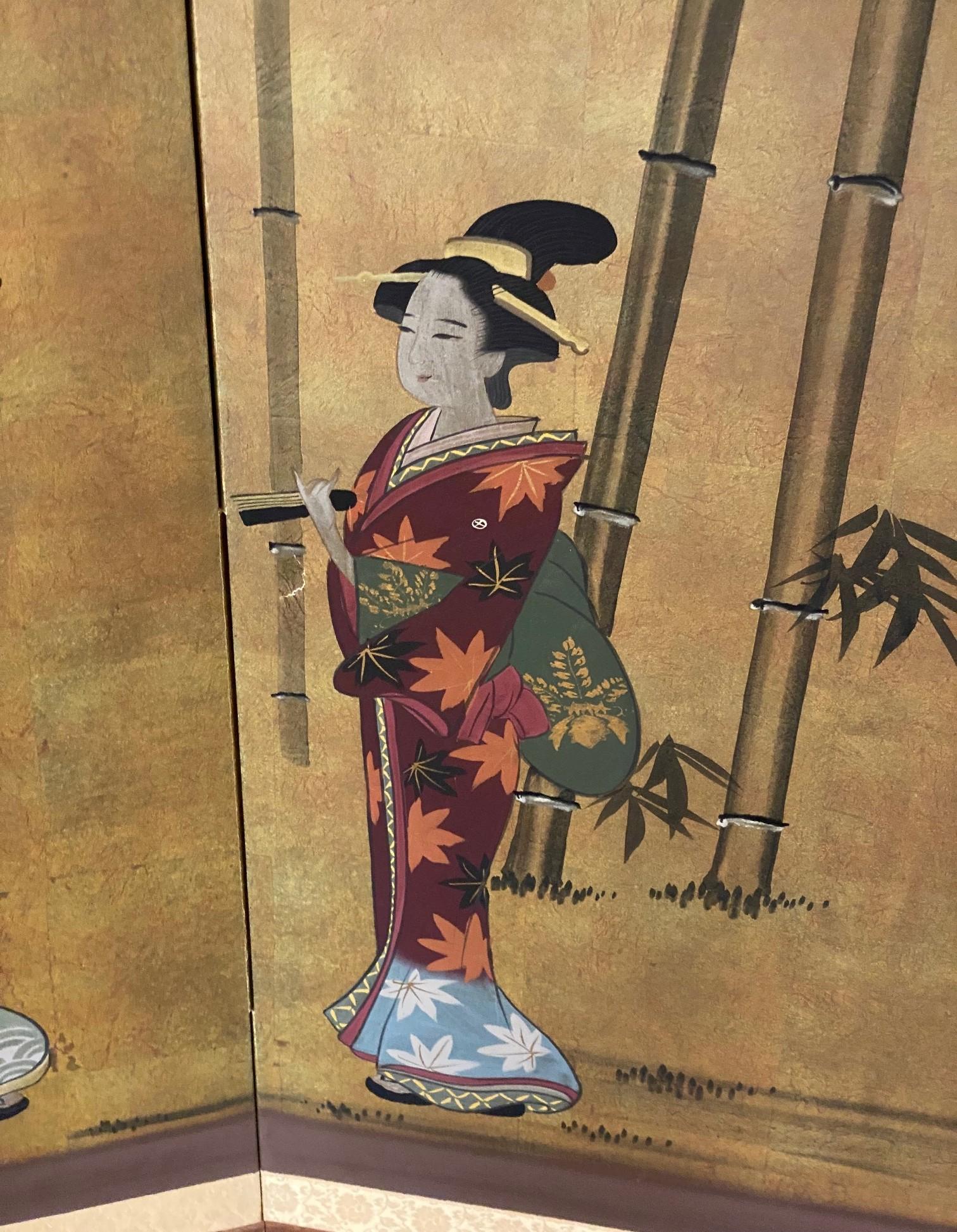 Japanese Asian Signed Four-Panel Folding Byobu Showa Screen of Performing Geisha in vendita 3