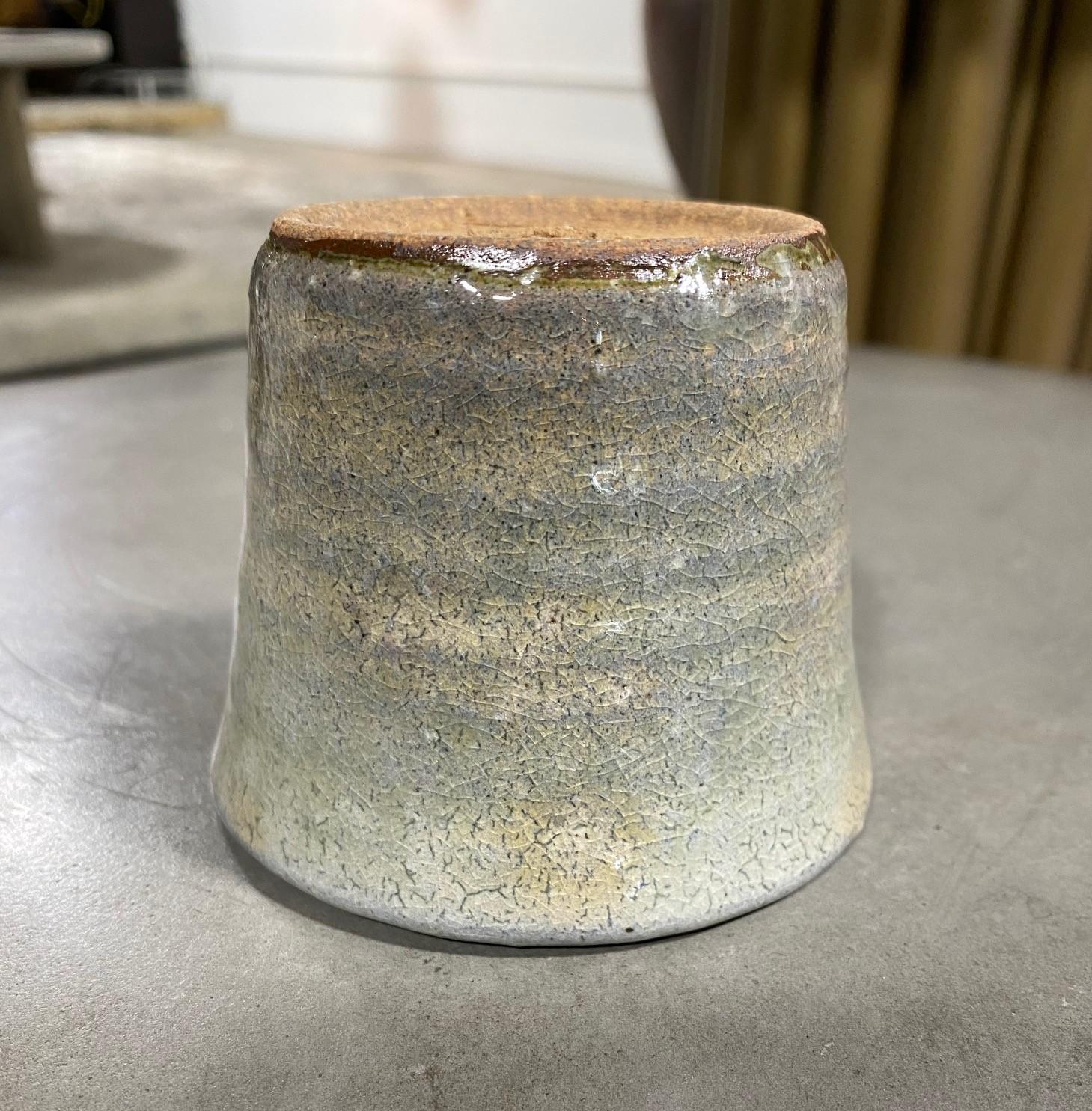 Japanisch-asiatische, signierte, glasierte Wabi-Sabi Yunomi-Teekanne aus Keramik, Volkskunst, Japanisch (Tonware) im Angebot