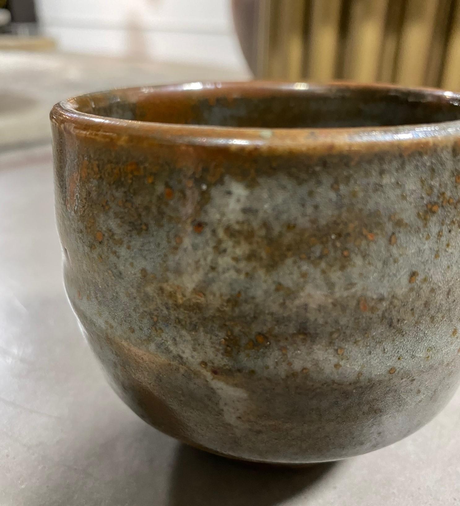 Japanese Asian Signed Glazed Pottery Ceramic Folk Art Wabi-Sabi Yunomi Teacup For Sale 1