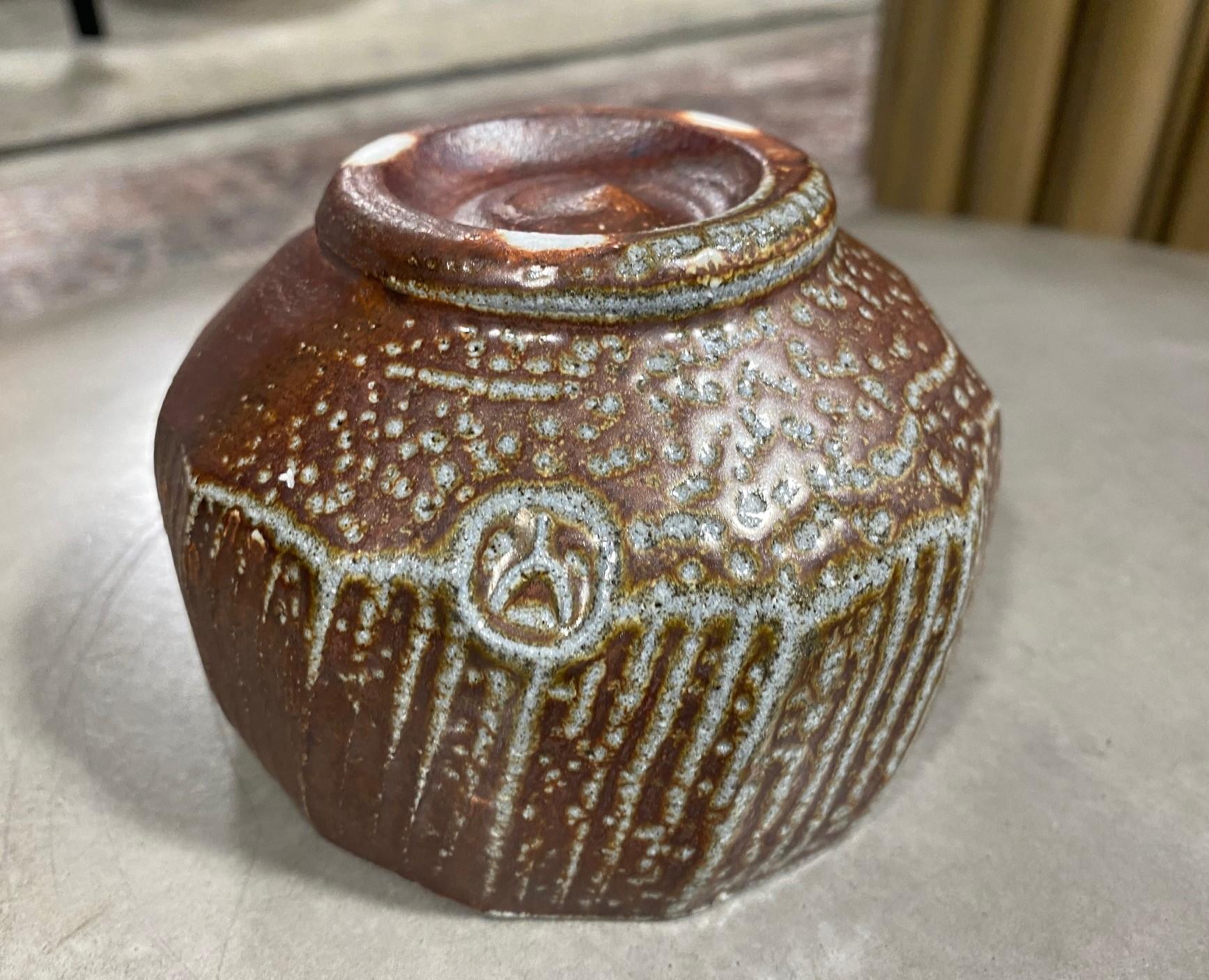 Japanese Asian Signed Studio Pottery Wabi-Sabi Ceramic Glazed Chawan Tea Bowl For Sale 5