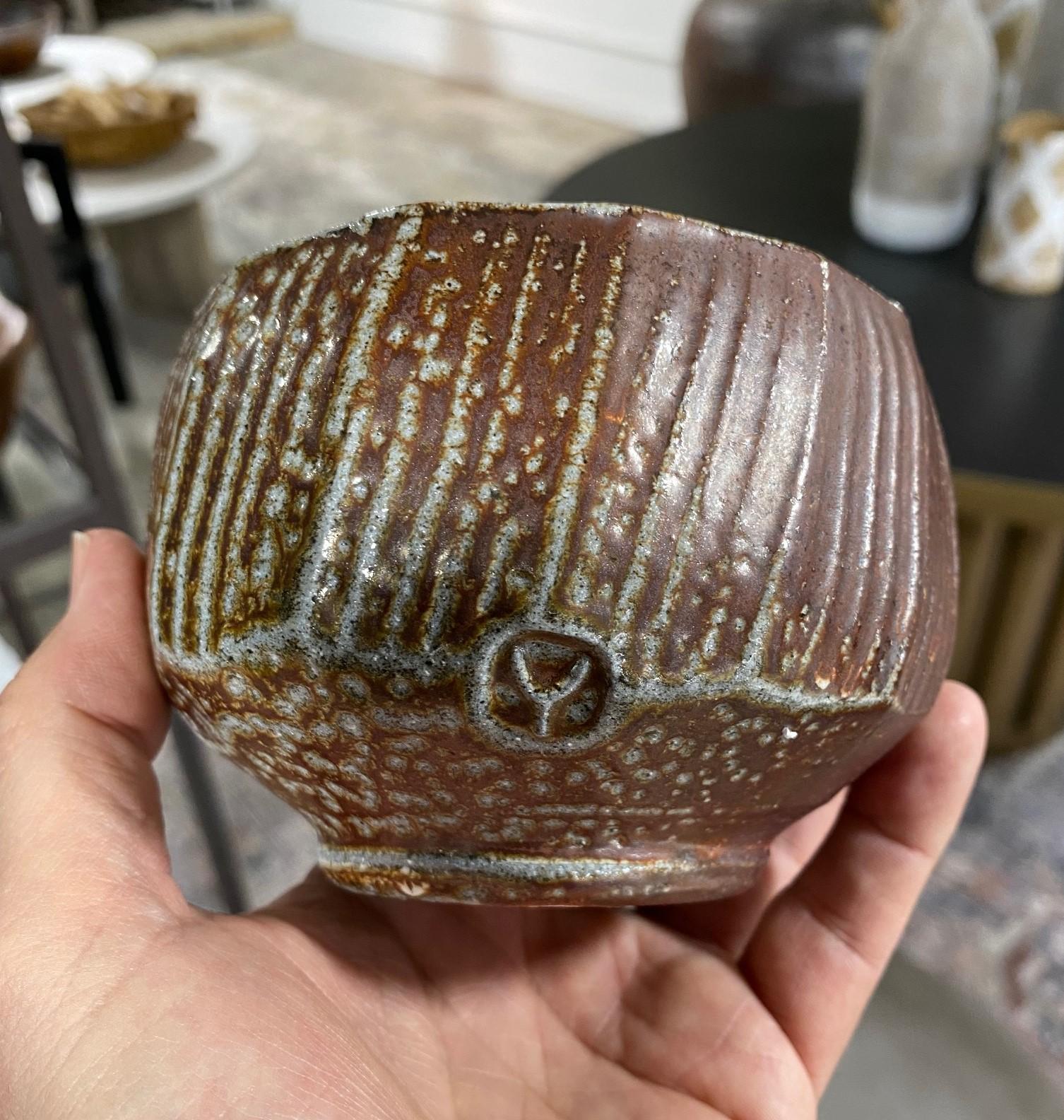 Japanese Asian Signed Studio Pottery Wabi-Sabi Ceramic Glazed Chawan Tea Bowl For Sale 10