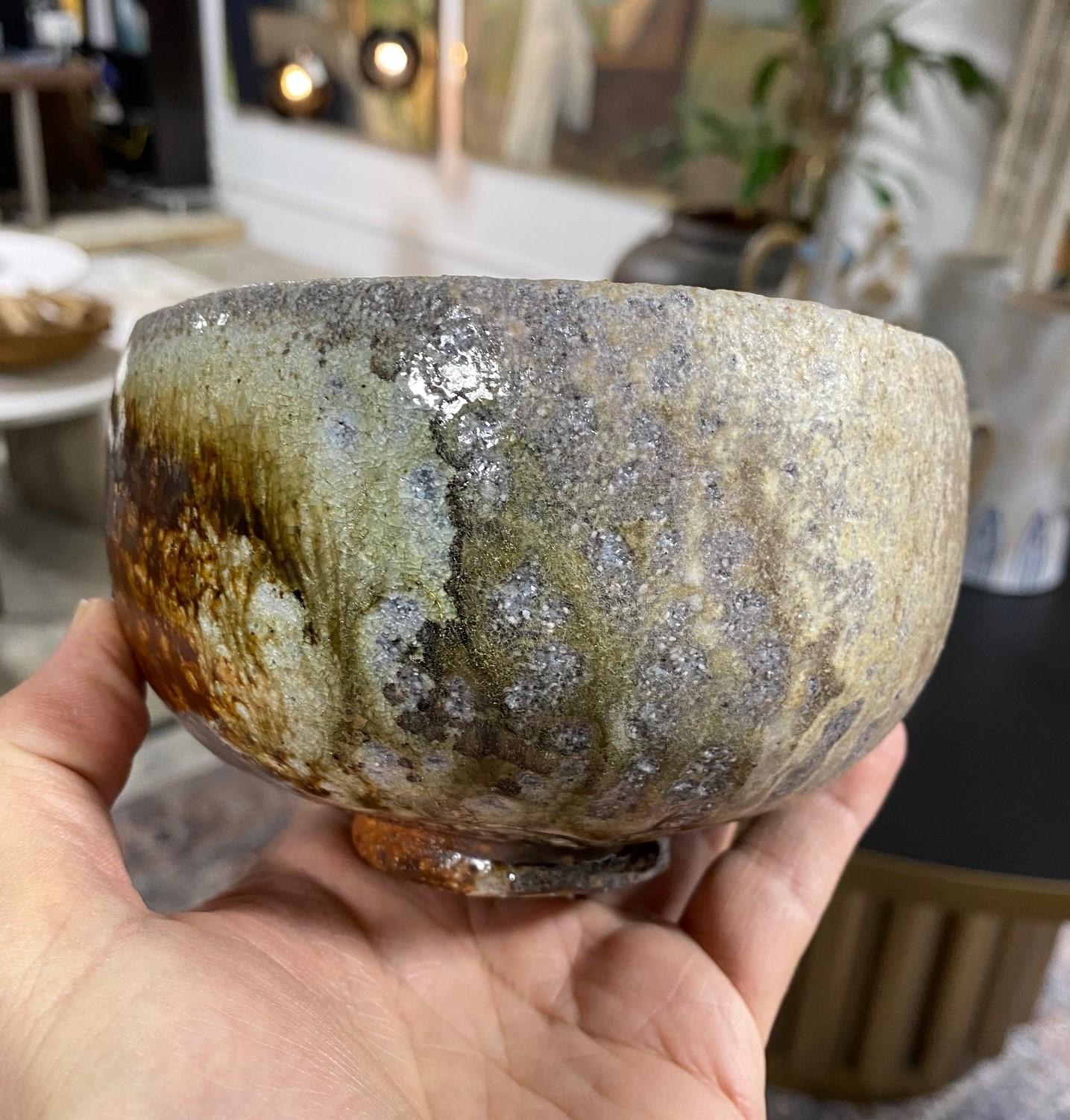 Japanese Asian Signed Studio Pottery Wabi-Sabi Ceramic Glazed Chawan Tea Bowl For Sale 11