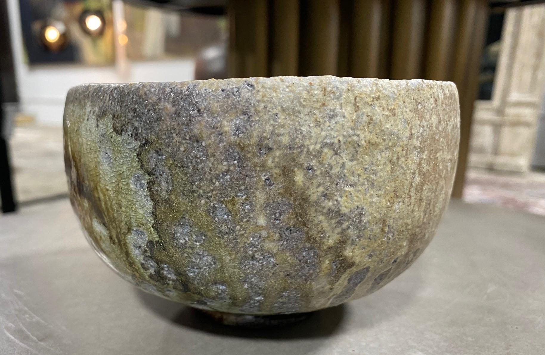 20th Century Japanese Asian Signed Studio Pottery Wabi-Sabi Ceramic Glazed Chawan Tea Bowl For Sale