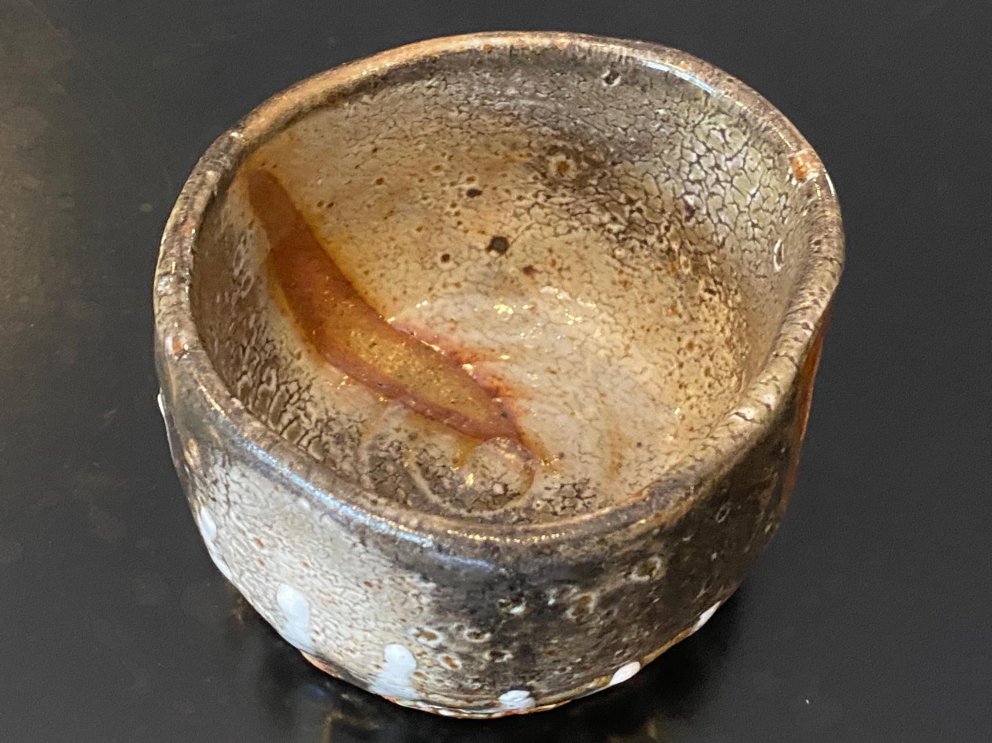 Poterie Bol à thé Chawan signé Studio Pottery Wabi-Sabi en céramique émaillée asiatique japonaise en vente