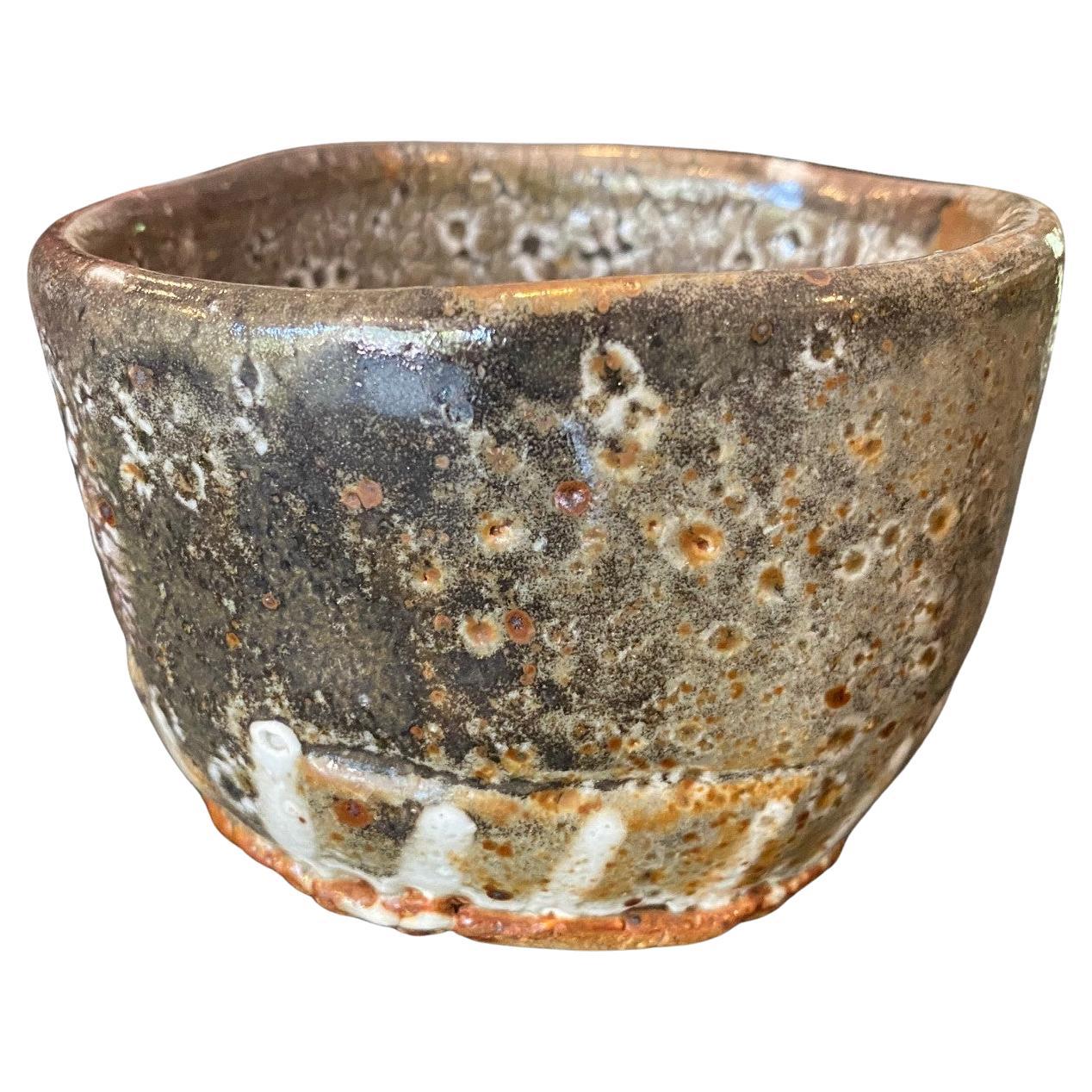 Bol à thé Chawan signé Studio Pottery Wabi-Sabi en céramique émaillée asiatique japonaise