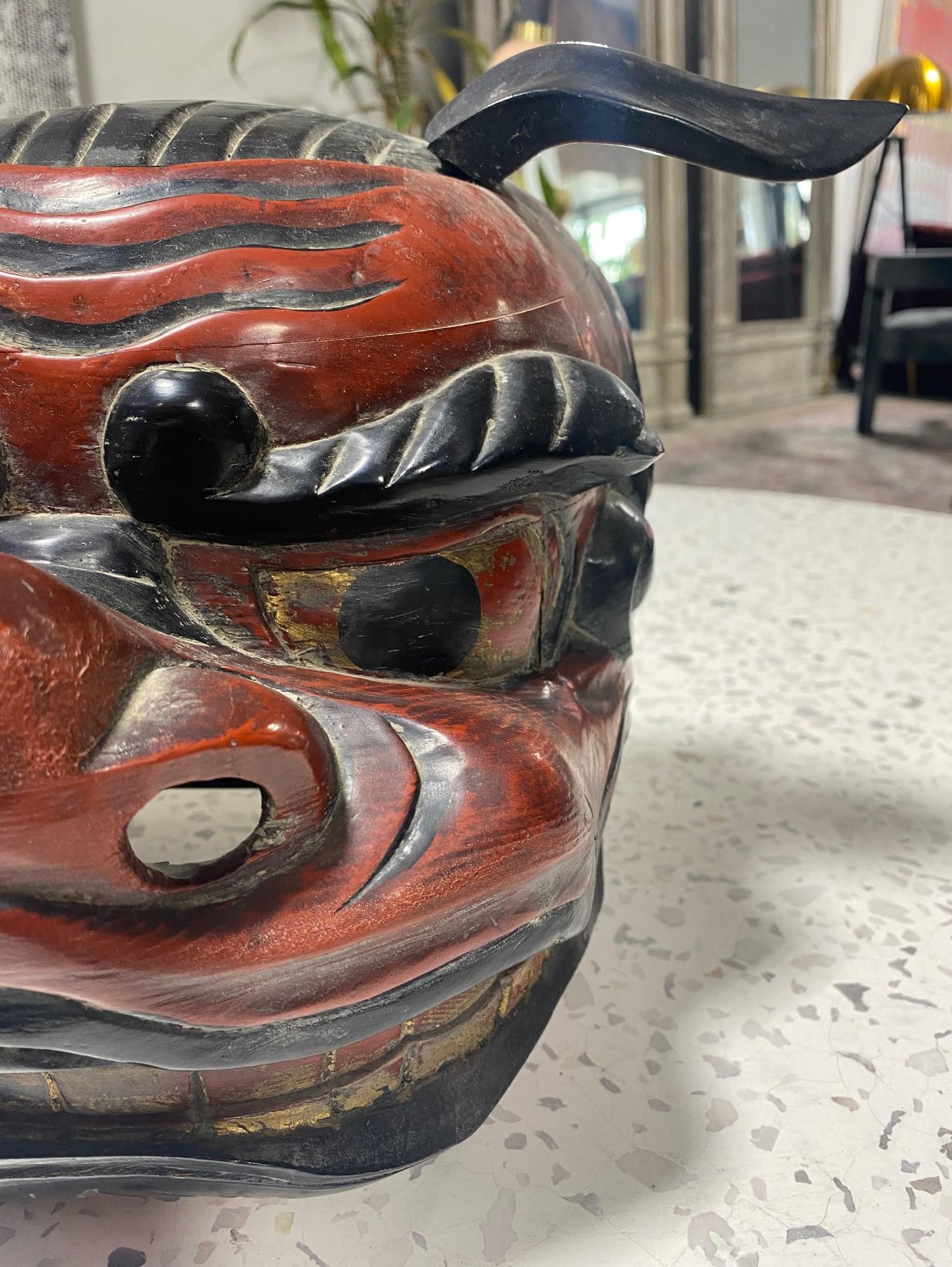 Japanische asiatische Shi Shishi Mai Löwe Tanz Gashira Noh Maske-Skulptur aus Holz im Zustand „Gut“ im Angebot in Studio City, CA