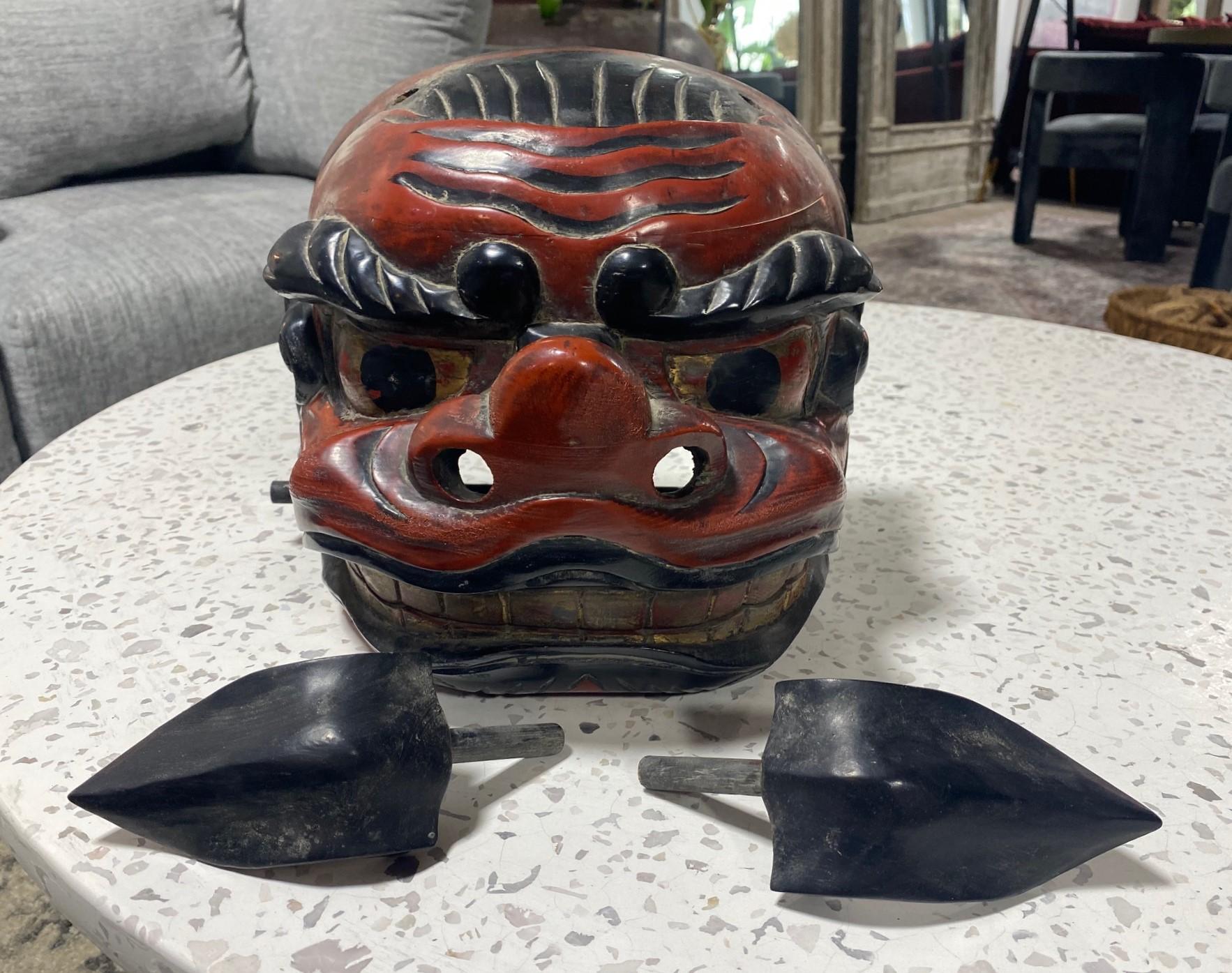 Japanische asiatische Shi Shishi Mai Löwe Tanz Gashira Noh Maske-Skulptur aus Holz im Angebot 2