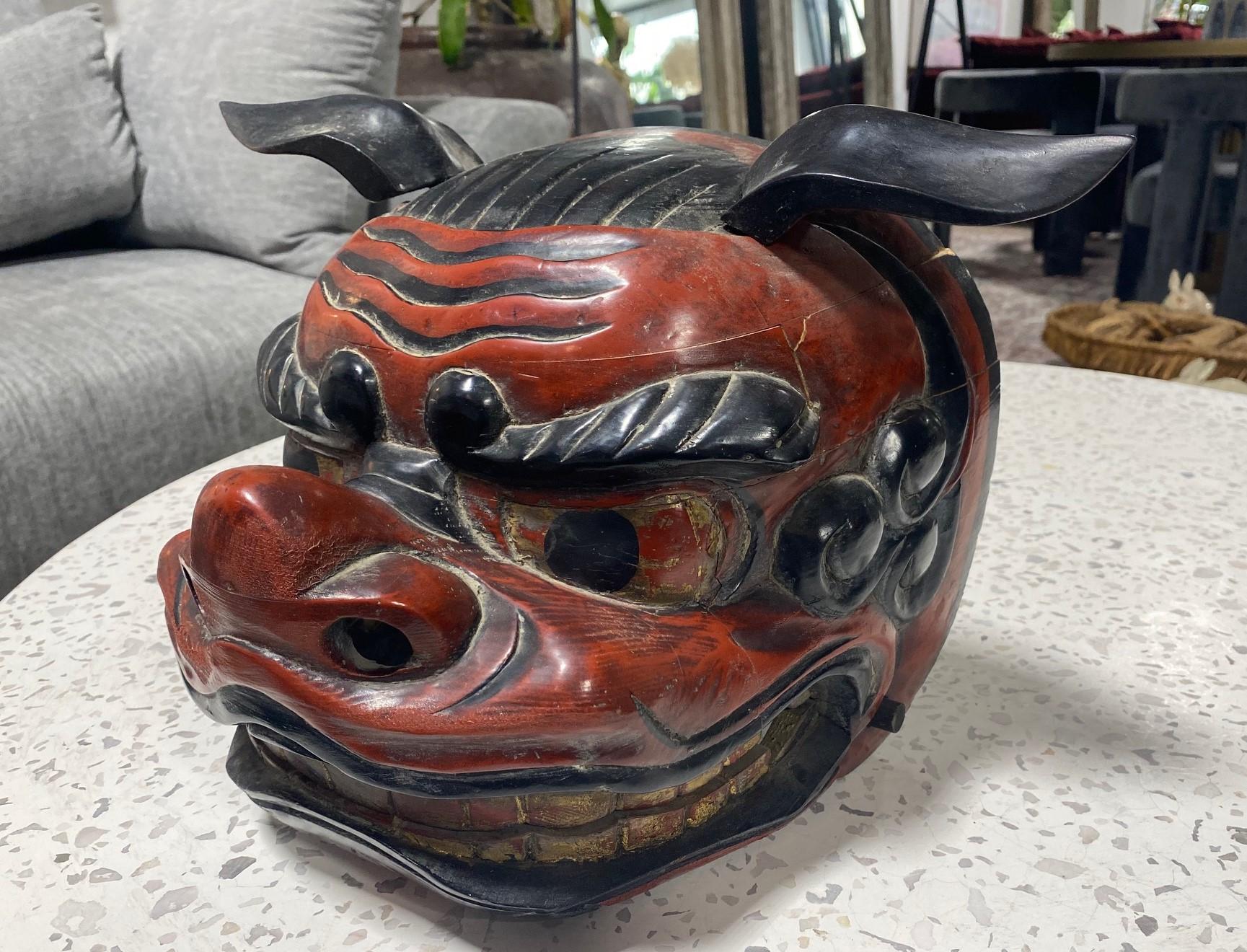 Japanische asiatische Shi Shishi Mai Löwe Tanz Gashira Noh Maske-Skulptur aus Holz im Angebot 3
