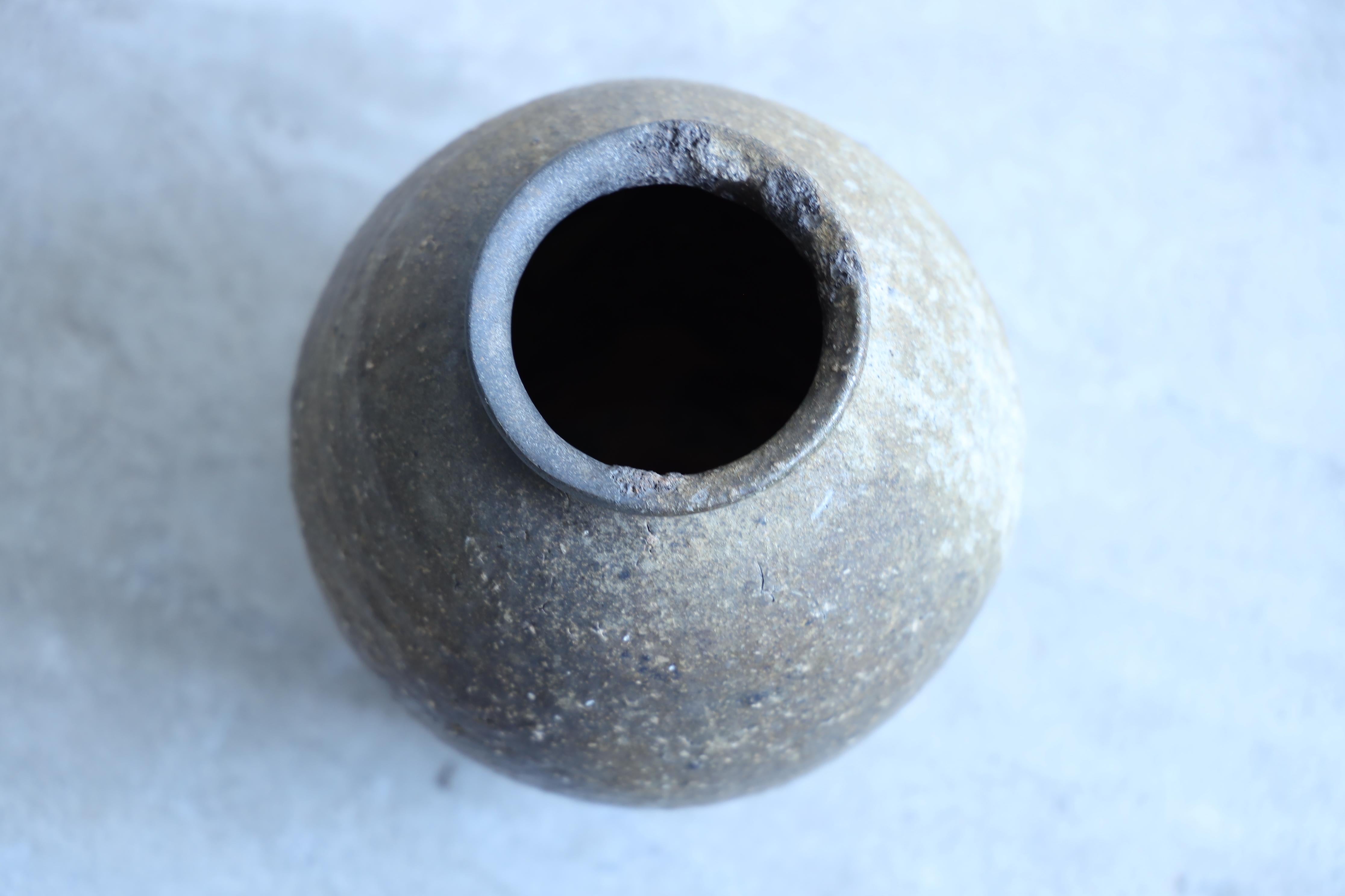 Japanese Autique Vase, Pottery, Wabi-Sabi For Sale 1
