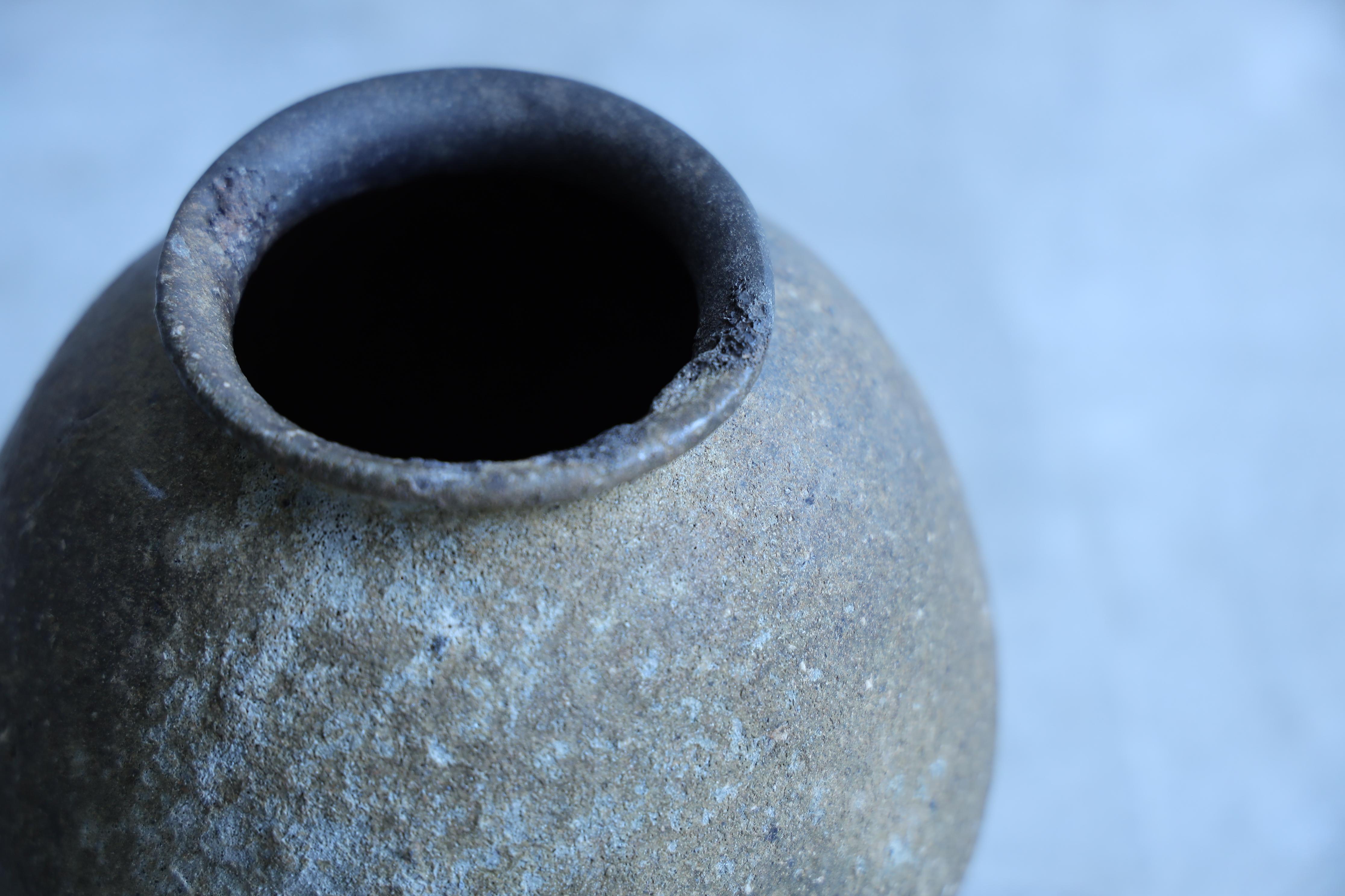 Japanese Autique Vase, Pottery, Wabi-Sabi For Sale 3