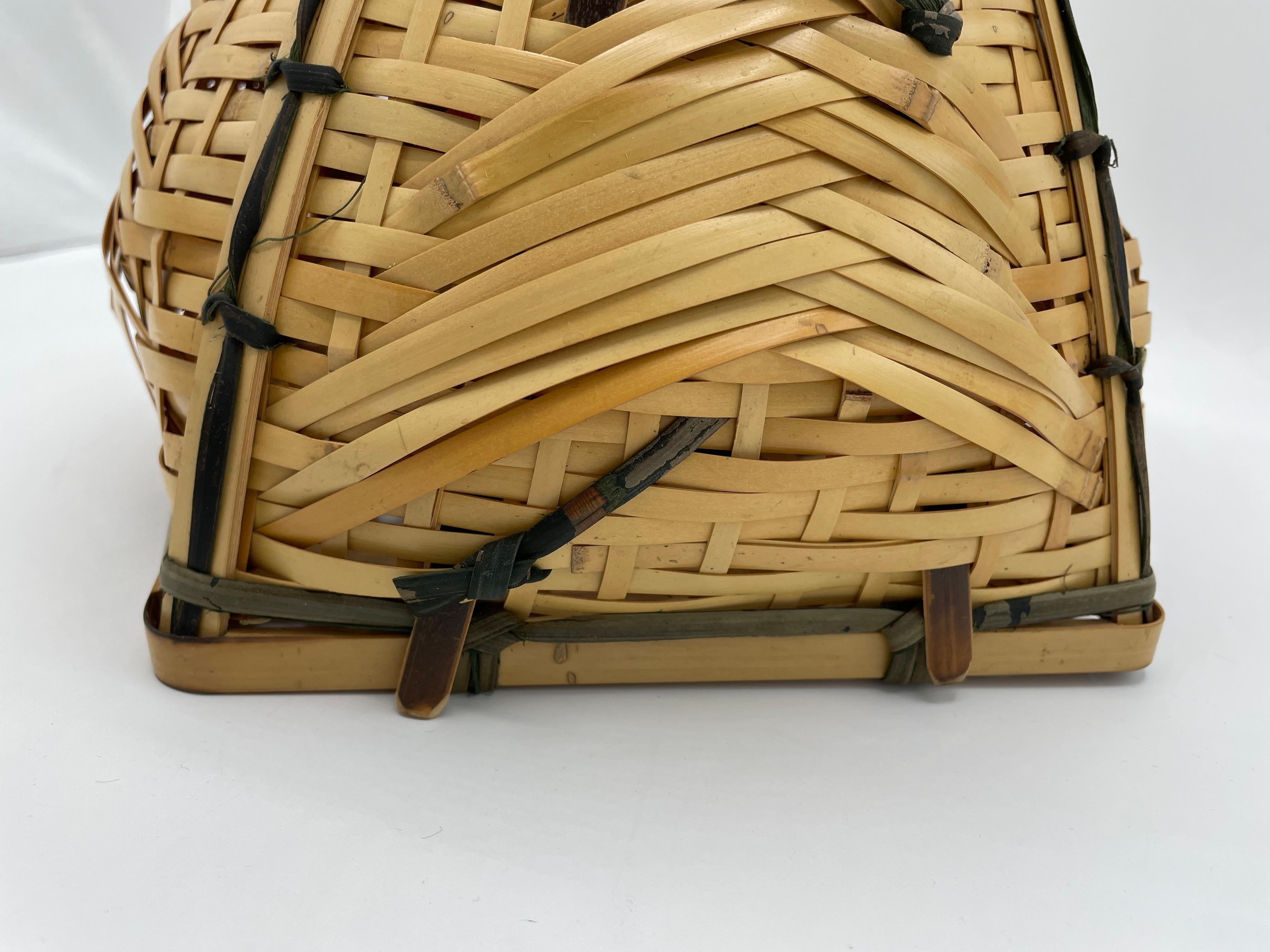 Korb aus japanischem Bambus  „Souzen-Kago“ 1980er Jahre (Handgefertigt) im Angebot