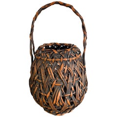 Japanese Bamboo Ikebana Basket by Iizuka Hochiku
