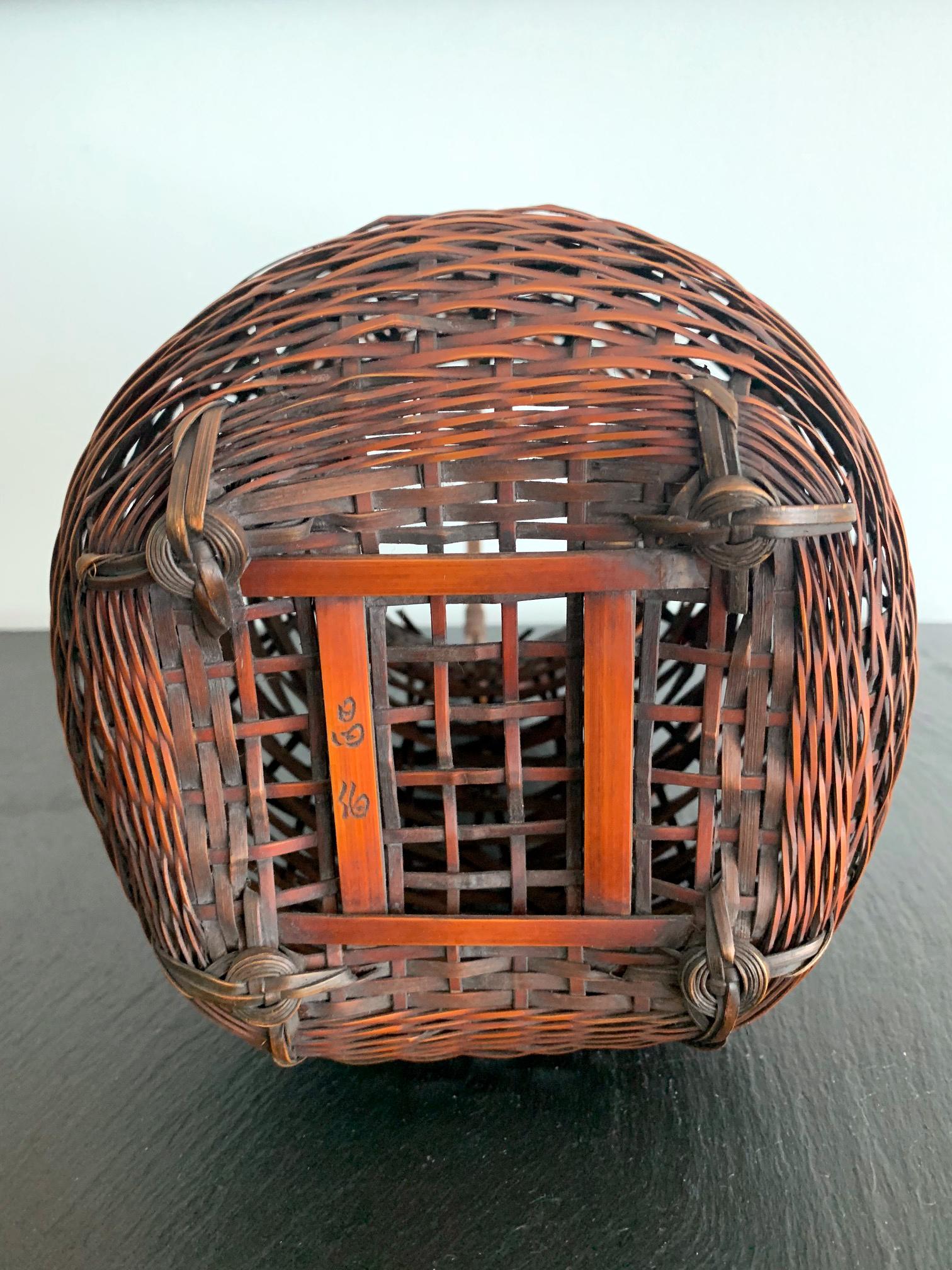 Japanese Bamboo Ikebana Basket by Yufu Shohaku For Sale 2