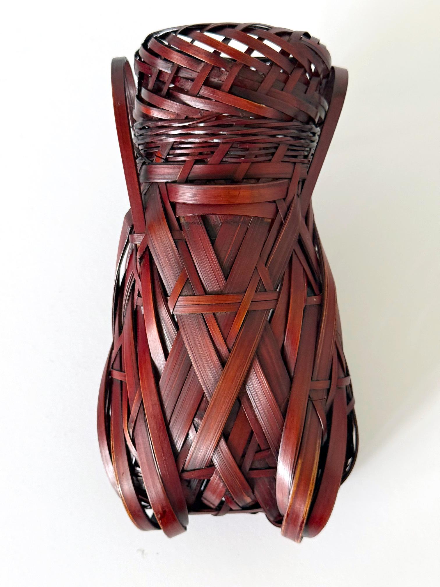 Japonais Panier suspendu en bambou Ikebana par Yufu Shohaku en vente