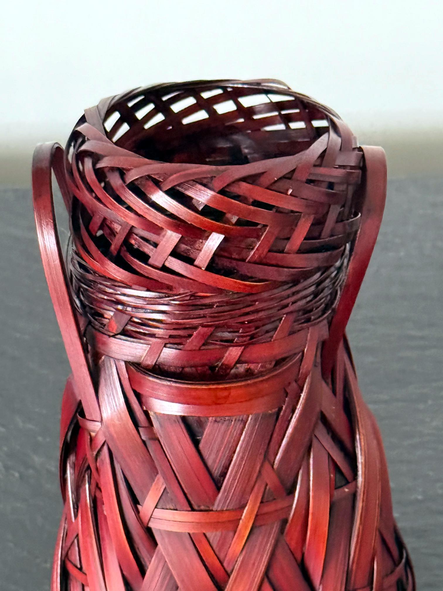 Bambou Panier suspendu en bambou Ikebana par Yufu Shohaku en vente