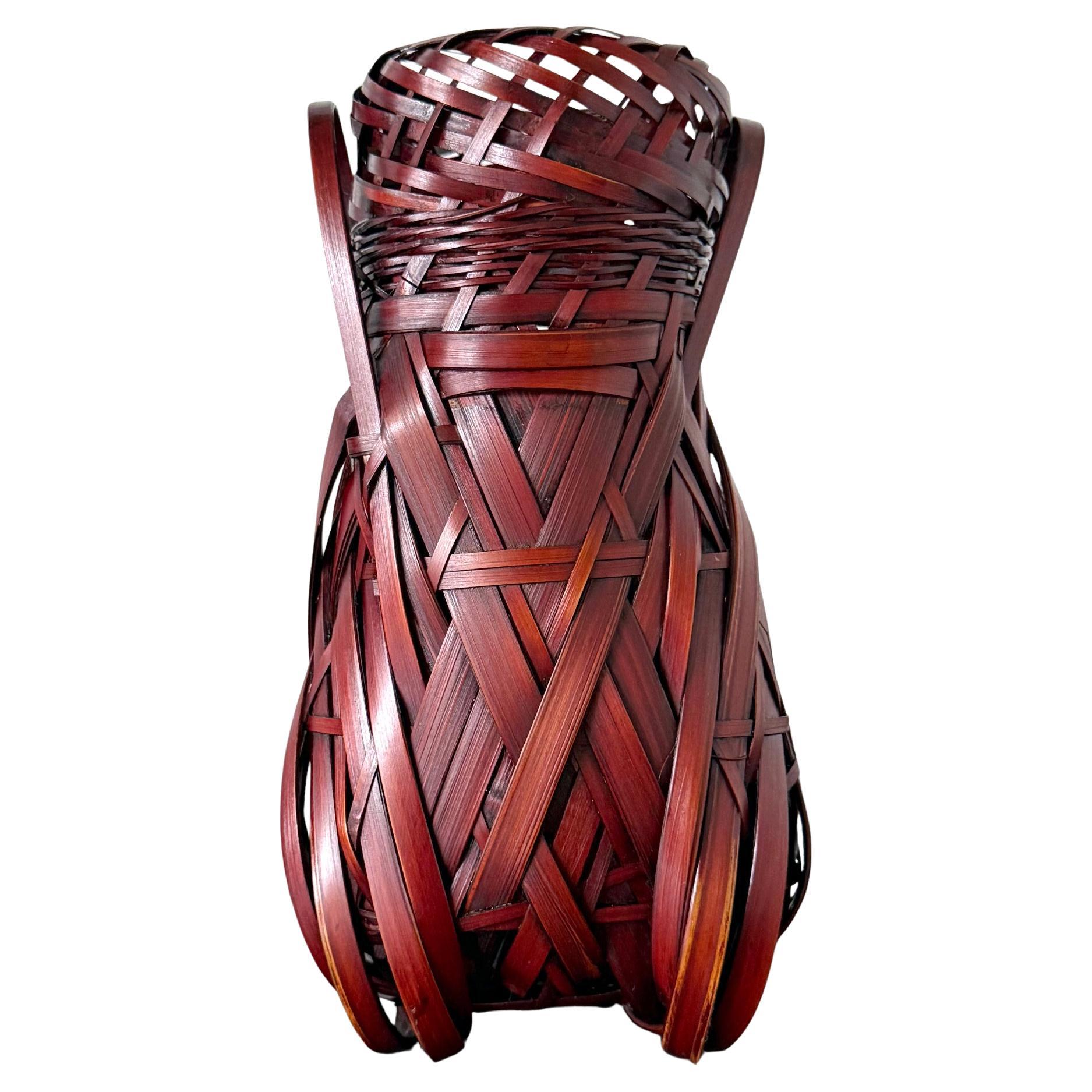 Panier suspendu en bambou Ikebana par Yufu Shohaku