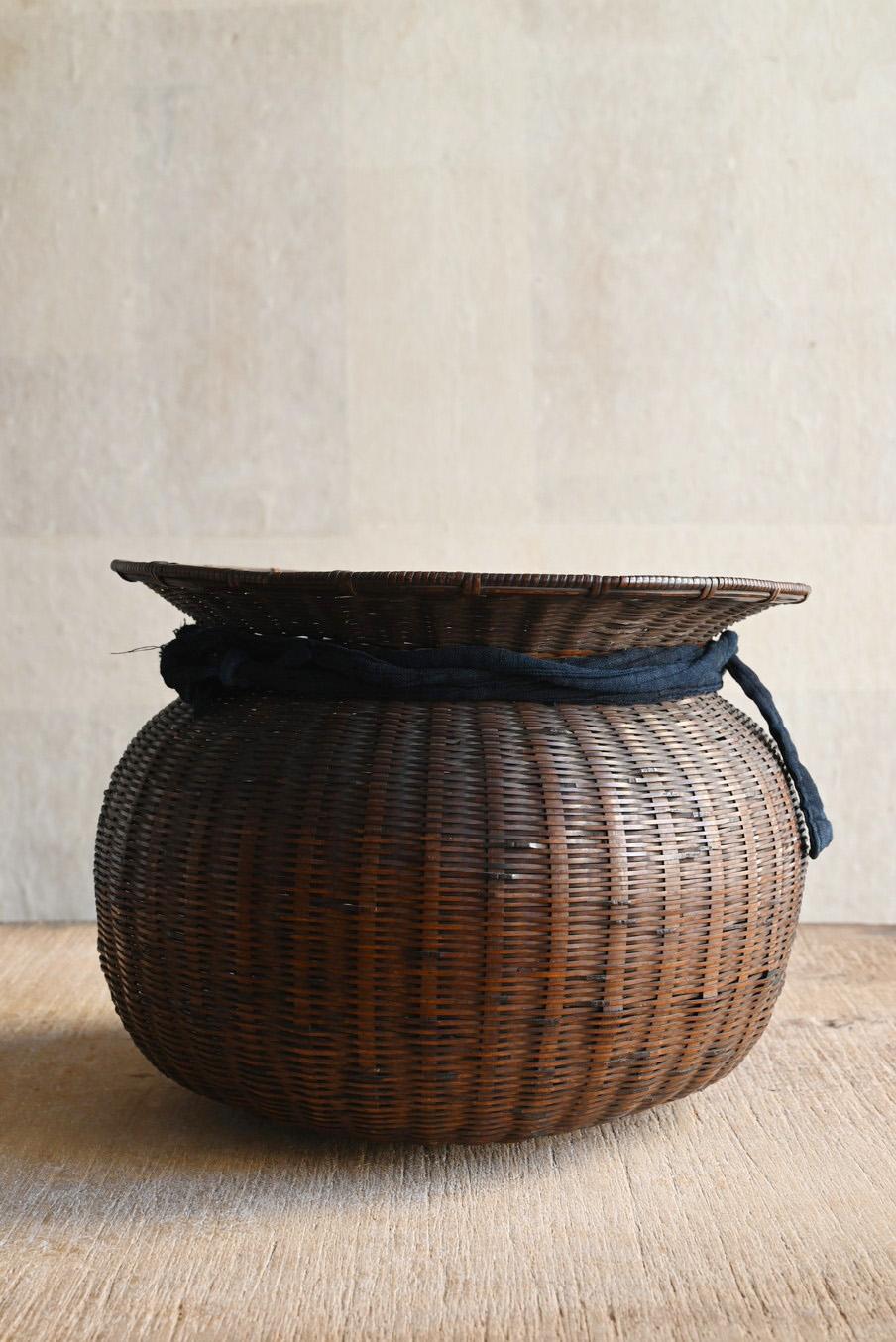 19th Century Japanese Bamboo Knitting Antique Flower Basket / Bamboo Vase/1868-1920