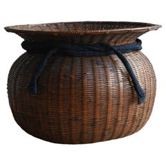 Japanese Bamboo Knitting Antique Flower Basket / Bamboo Vase/1868-1920