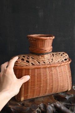 Japanese bamboo woven flower vase / Showa / 20th century / Hanging flower basket