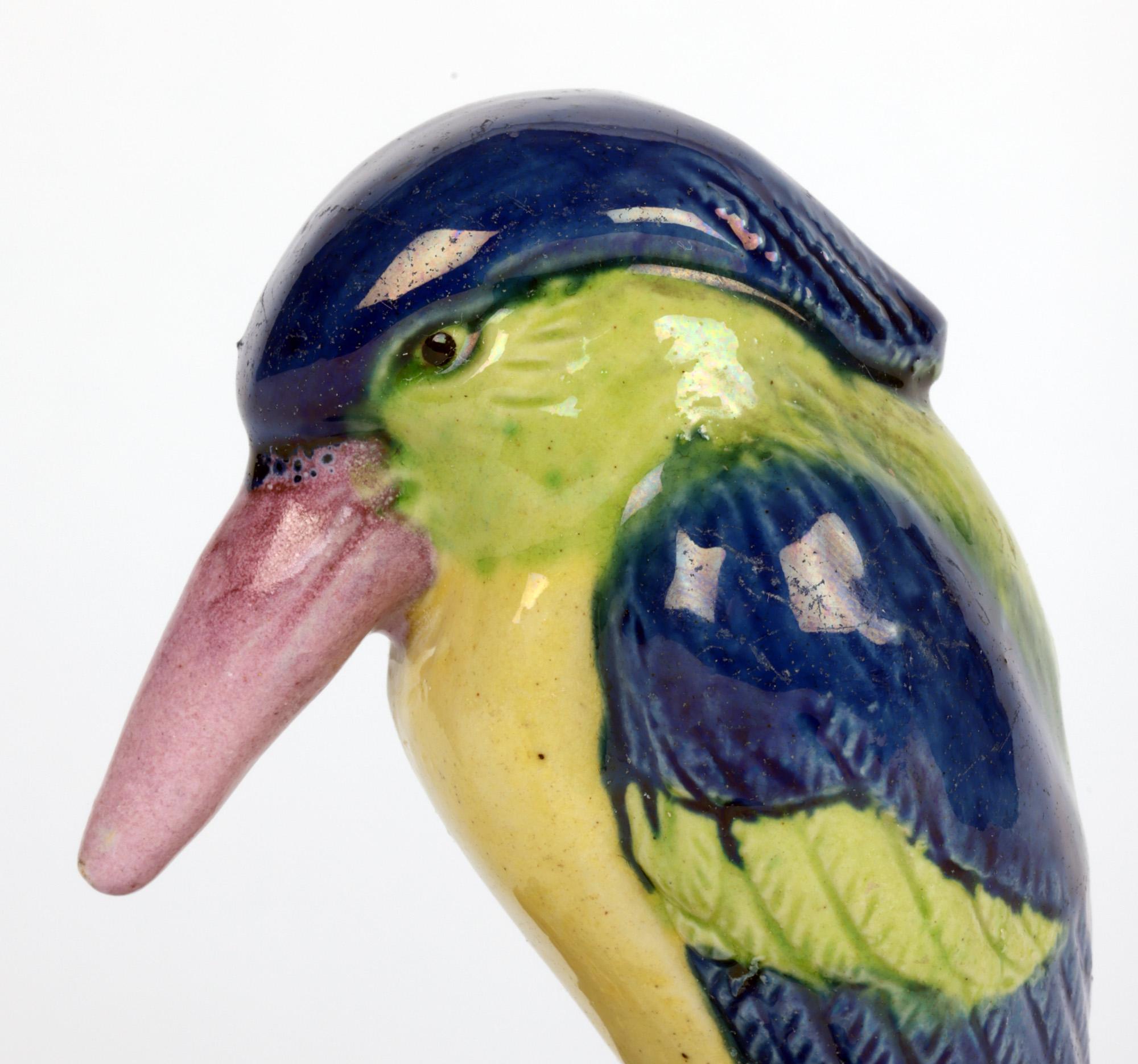 Japanese Banko Ware Art Deco Crested Bird Mounted Pottery Hatpin Holder In Good Condition For Sale In Bishop's Stortford, Hertfordshire