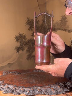 Schöne antike japanische Ikebana-Vase in Bambusform aus Bronze und Bambus – seltener Fund