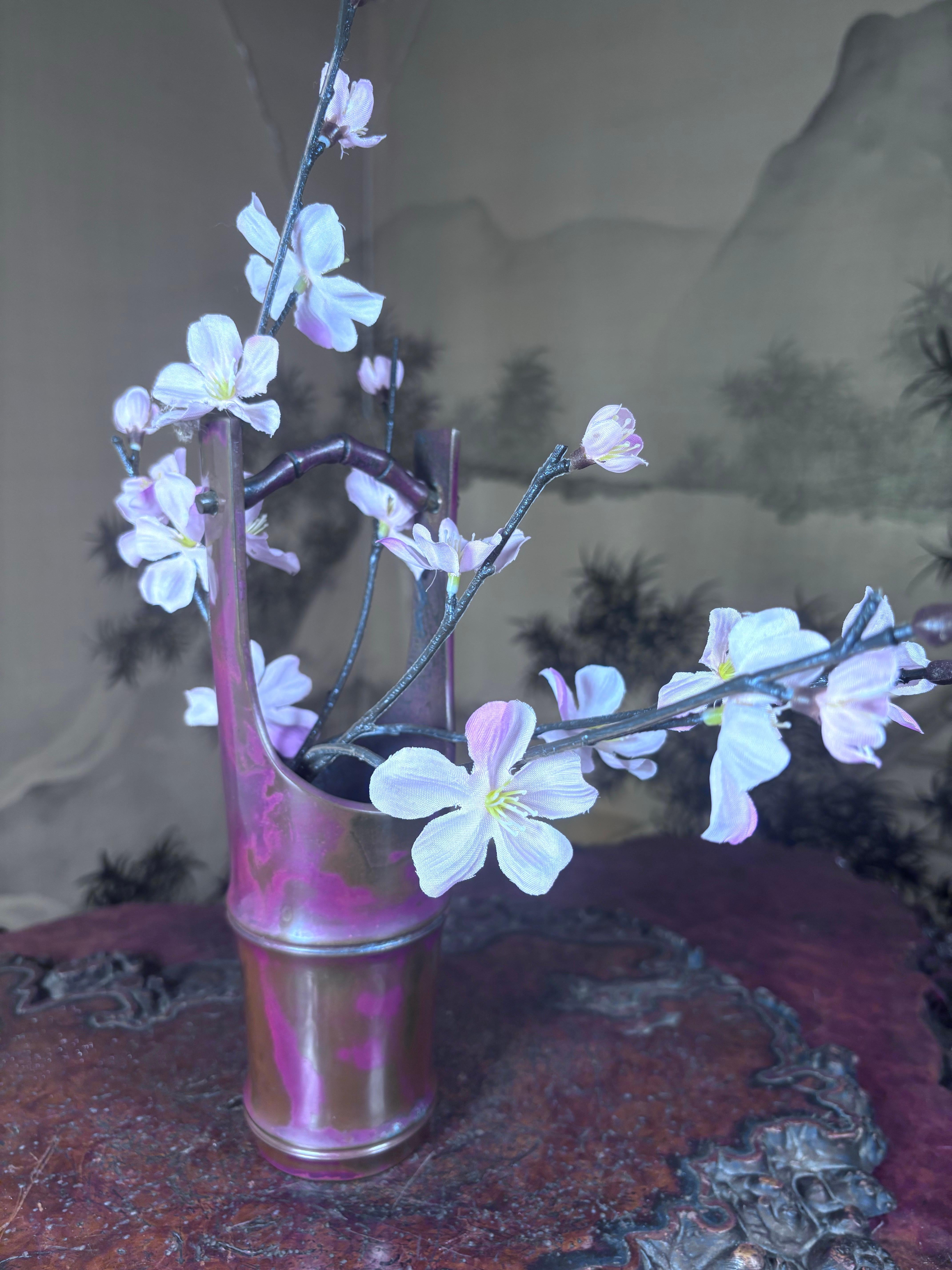 Showa Magnifique vase Ikebana japonais ancien en bronze en forme de bambou - trouvaille rare en vente