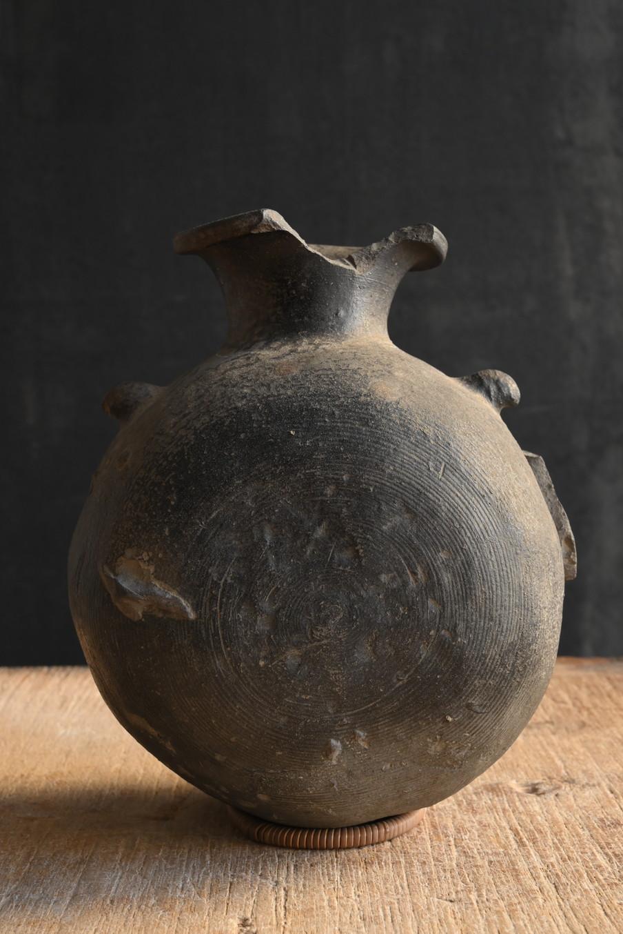 Schöne antike japanische Keramik/Sue-Keramik/Auchkeramik/Um das 9. Jahrhundert/Excavated Vase (18. Jahrhundert und früher) im Angebot