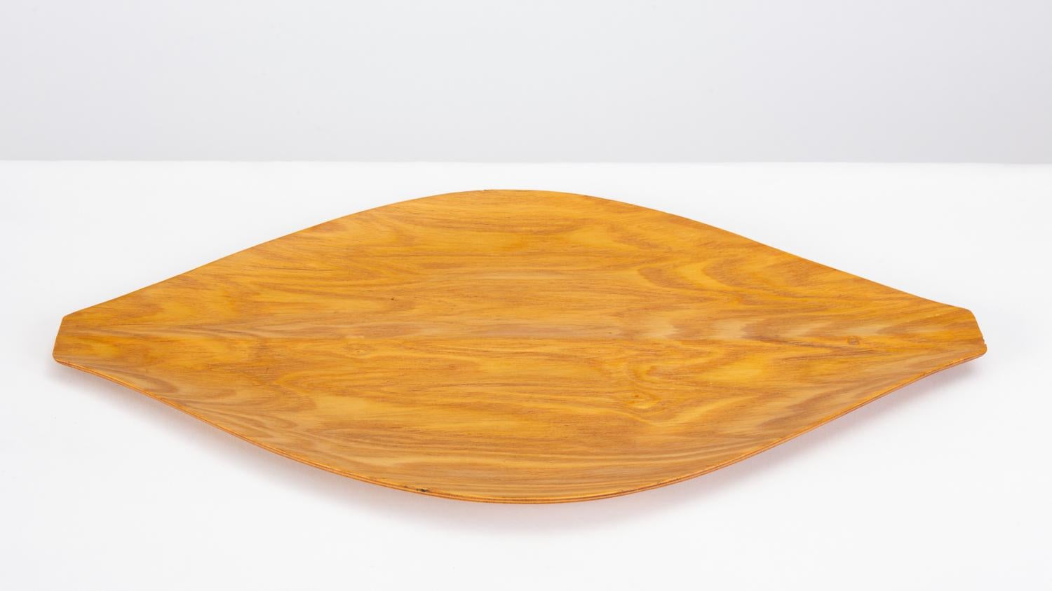 Mid-Century Modern Japanese Bent Plywood Tray For Sale