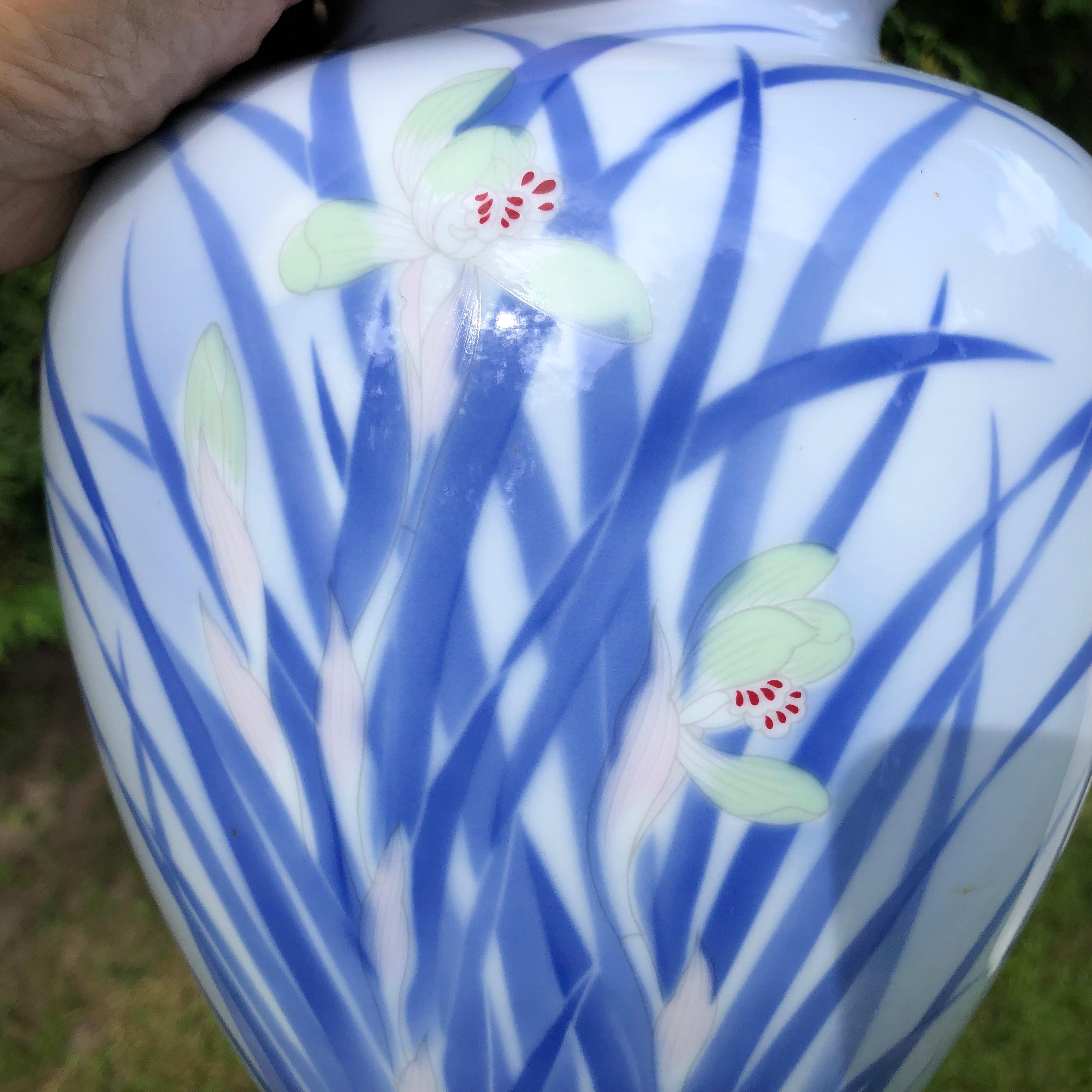 20th Century Japanese Big Antique Blue and White Iris Vase Hand Painted, Signed Box