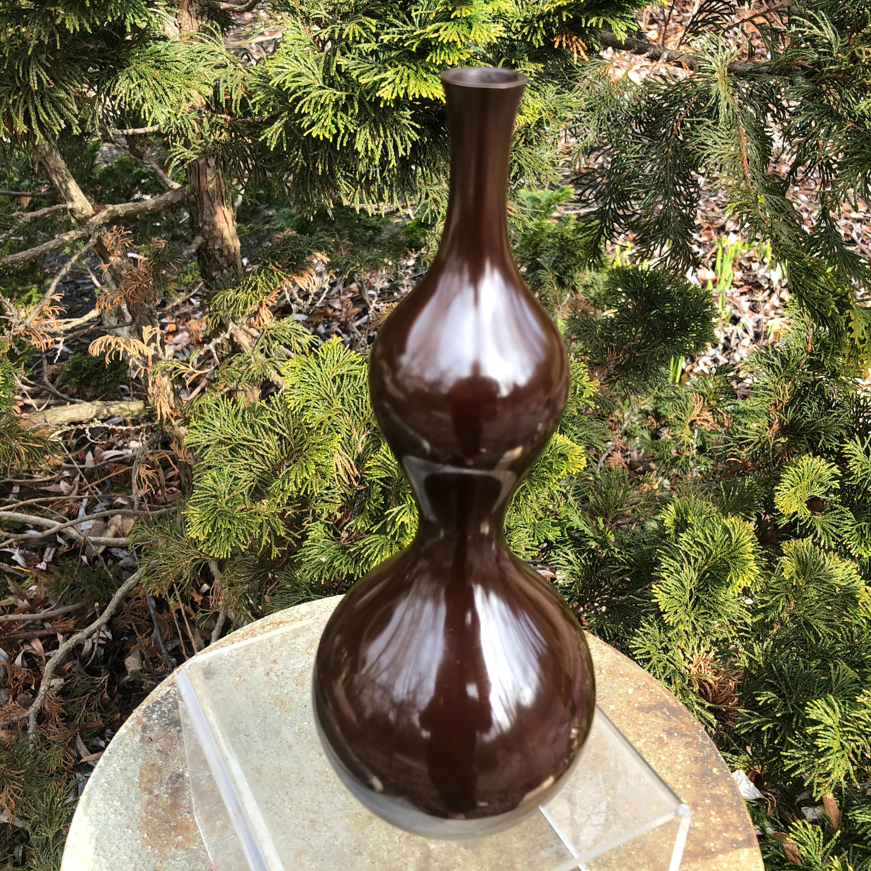 Japanese Big Sensual Full Gourd Bronze Bud Vase and Signed Box In Good Condition In South Burlington, VT