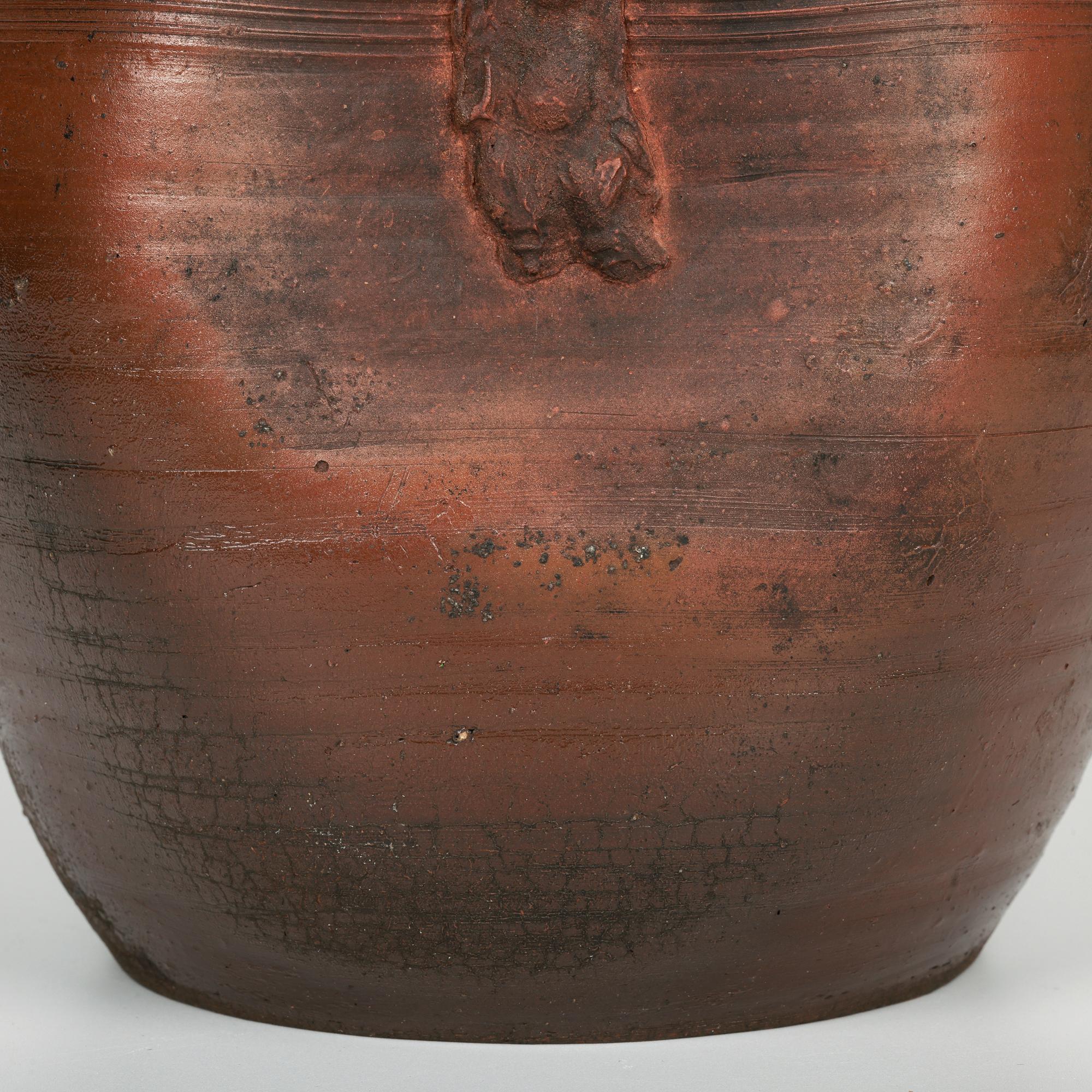 Japanese Bizen Ware Figural Dimple Molded Bottle Vase In Good Condition In Bishop's Stortford, Hertfordshire