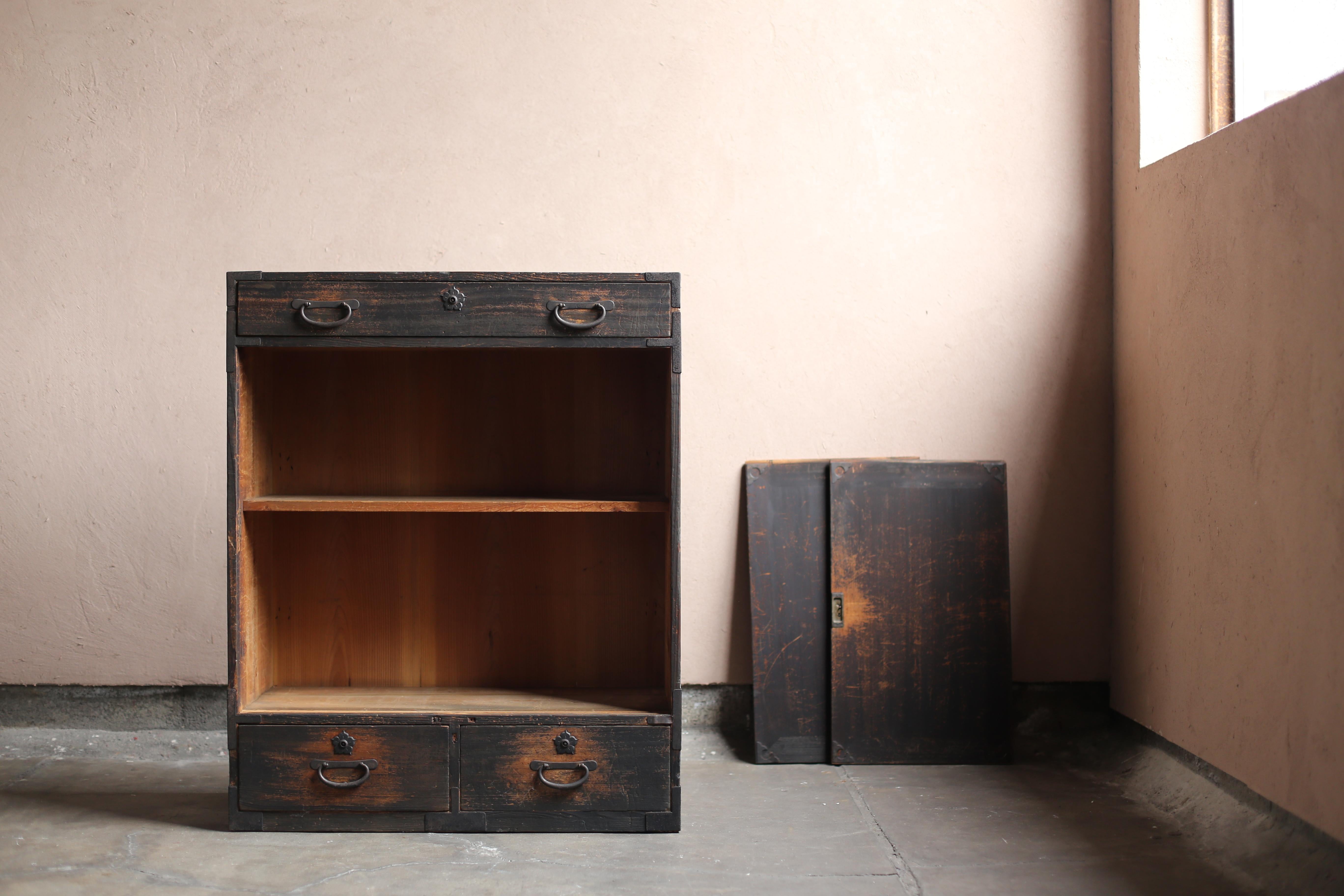 BK Tansu Japonés 1920-1940 / Periodo Showa / Aparador Wabi sabi en venta 5