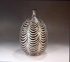 Japanische japanische Porzellanvase aus schwarzem und Platin von zeitgenössischem Künstler