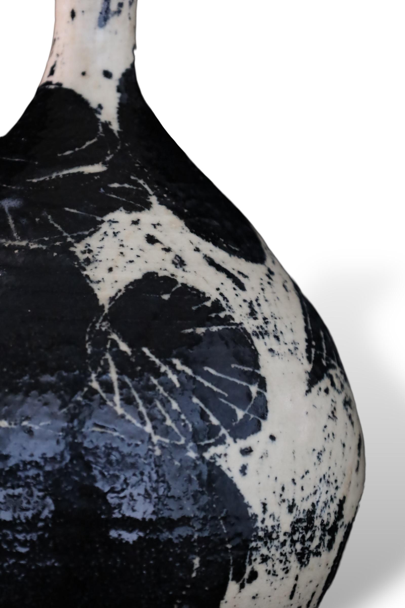 Japanese Black and White Glazed Ceramic Vase with Abstract Botanical Motif For Sale 4