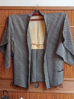 Japanese black and white Haori Kimono Coat for Women with Silk Shibori 1970s