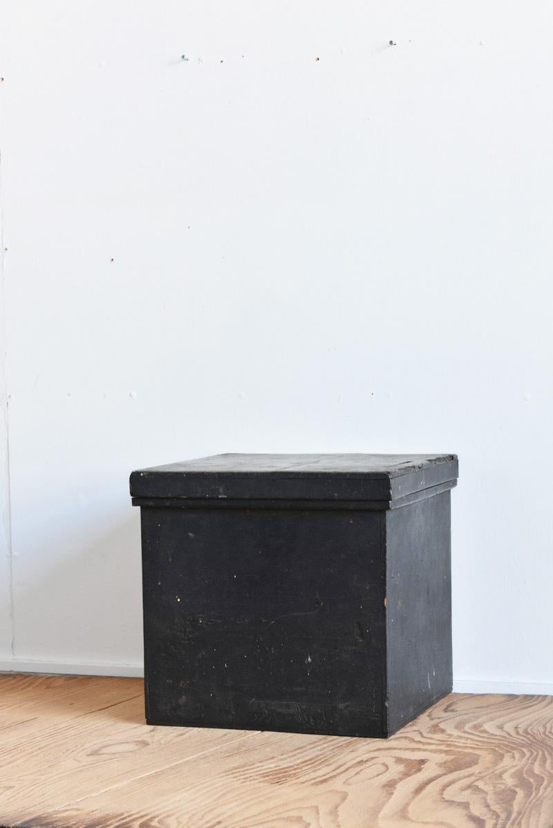Japanese Black Antique Wooden Box / Wabi-Sabi Storage Box / 1785 / Edo Period 3