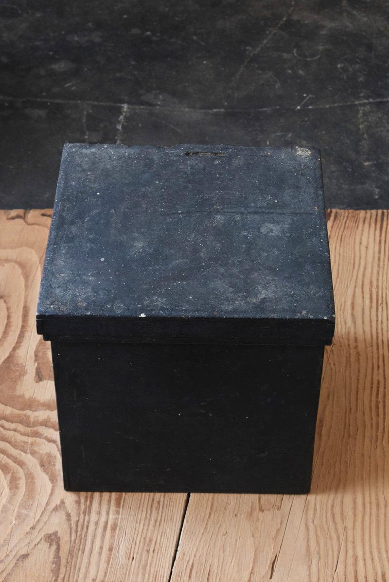 Japanese Black Antique Wooden Box / Wabi-Sabi Storage Box / 1785 / Edo Period 1