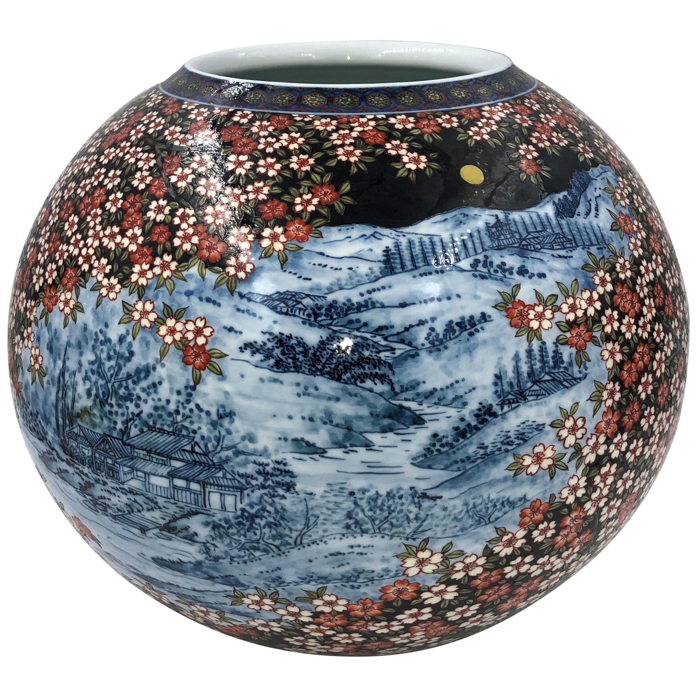 Vase contemporain japonais en porcelaine noire, bleue et rouge, réalisé par un maître artiste, 2