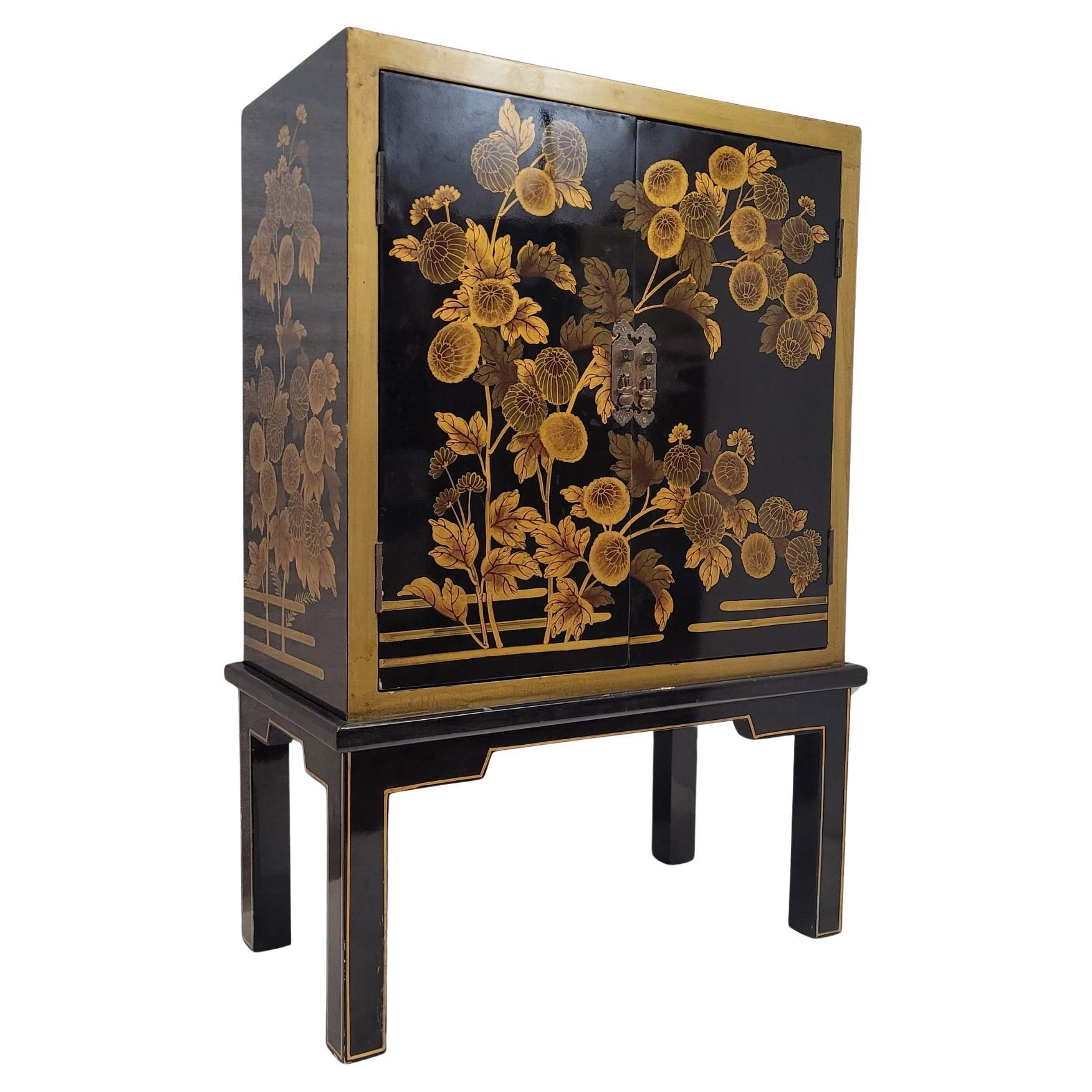 Japanese Black Cabinet “Chrysanthemums”, urushi-e lacquer, Showa period